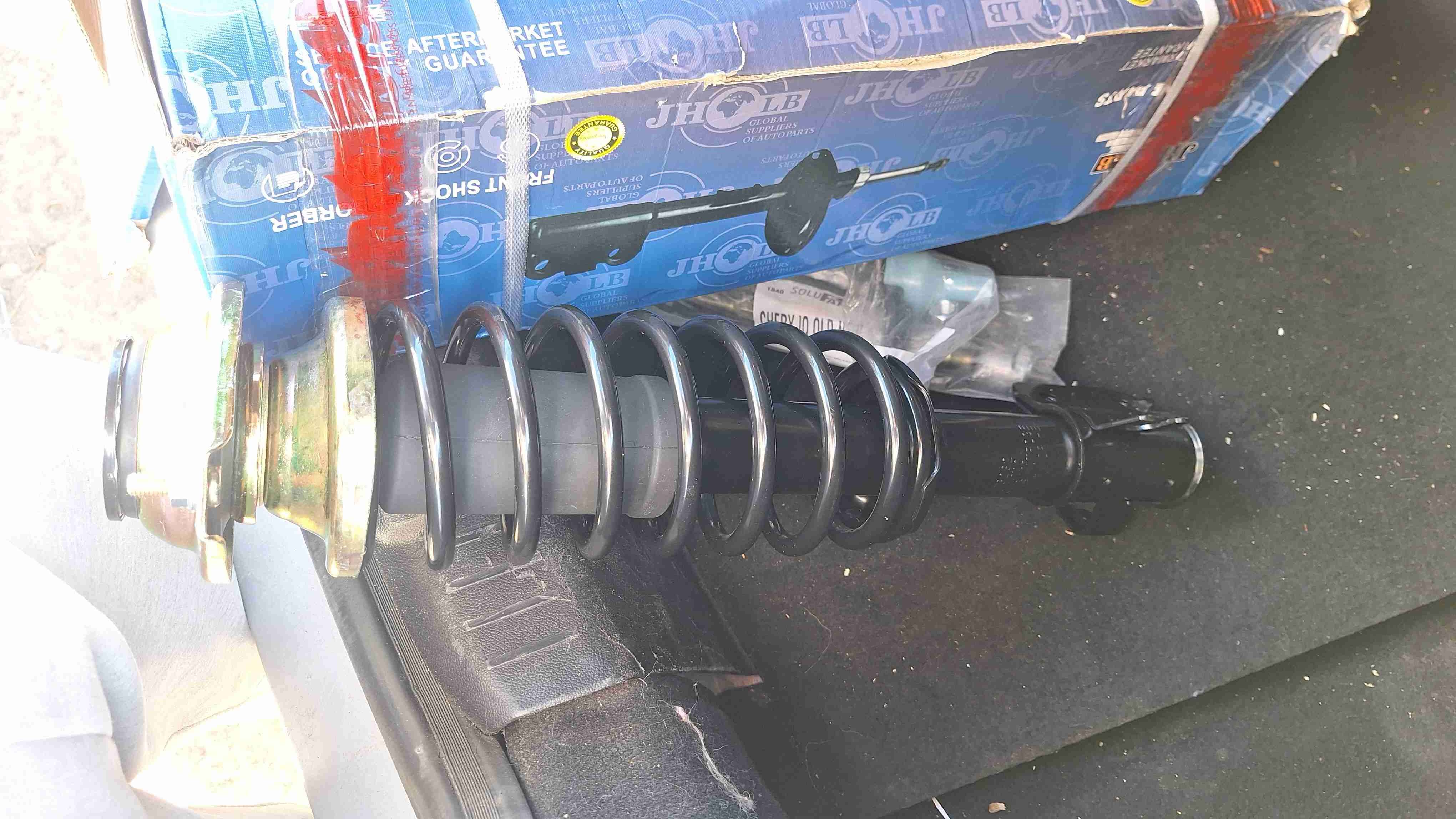 Terminal de dirección Chery IQ - miniatura 2