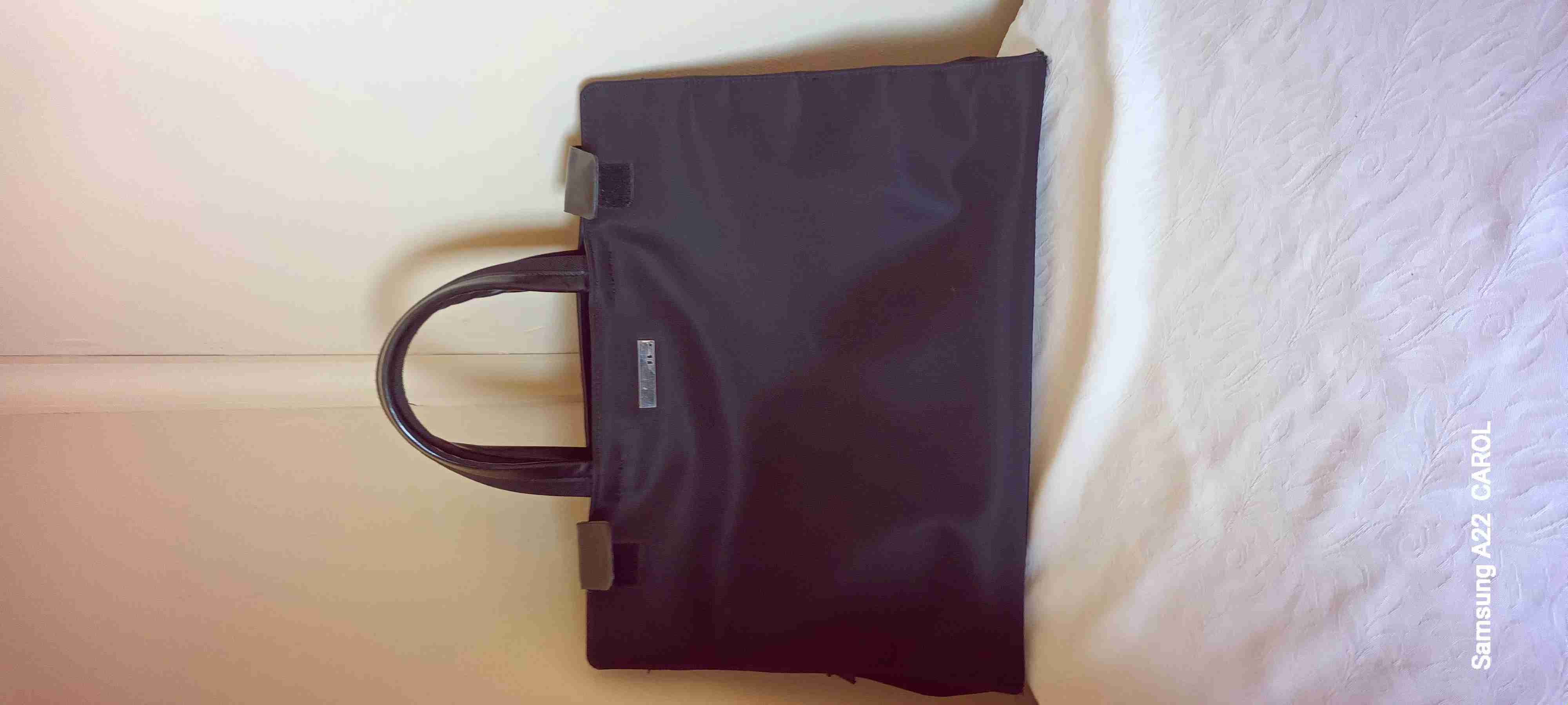 Bolso negro de mano elegante - miniatura 1