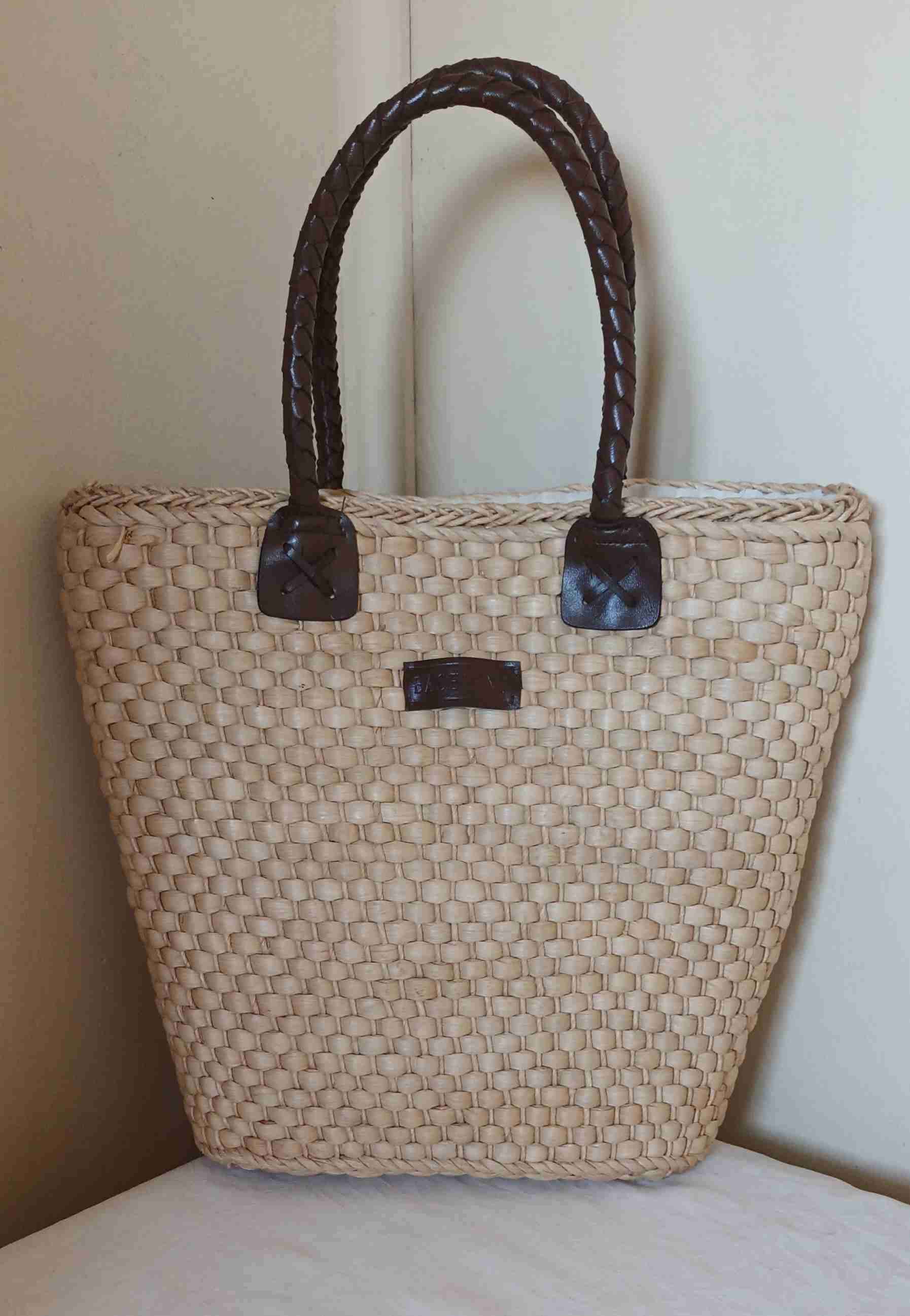 Bolso negro de mano elegante - miniatura 3