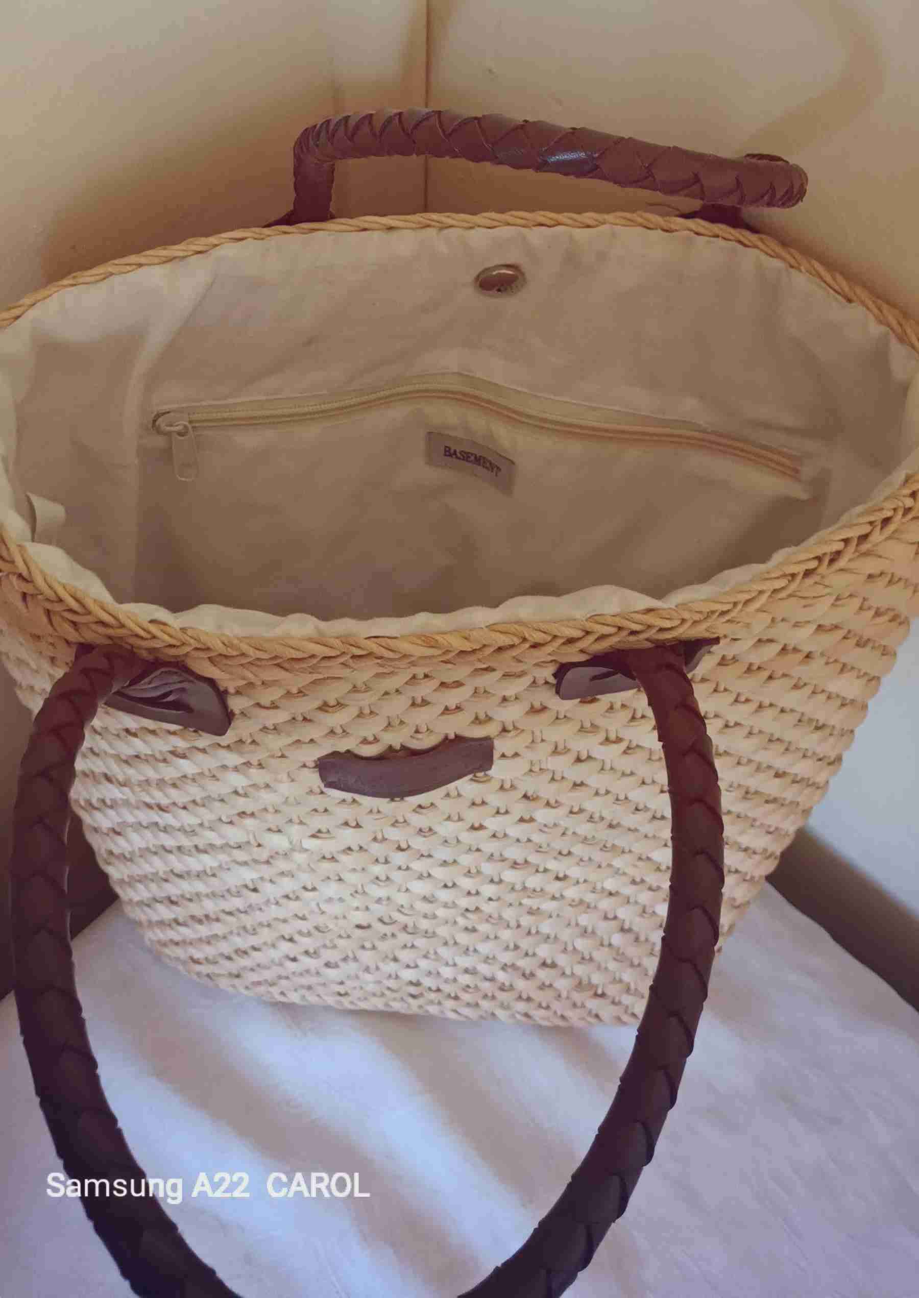 Bolso negro de mano elegante - miniatura 4