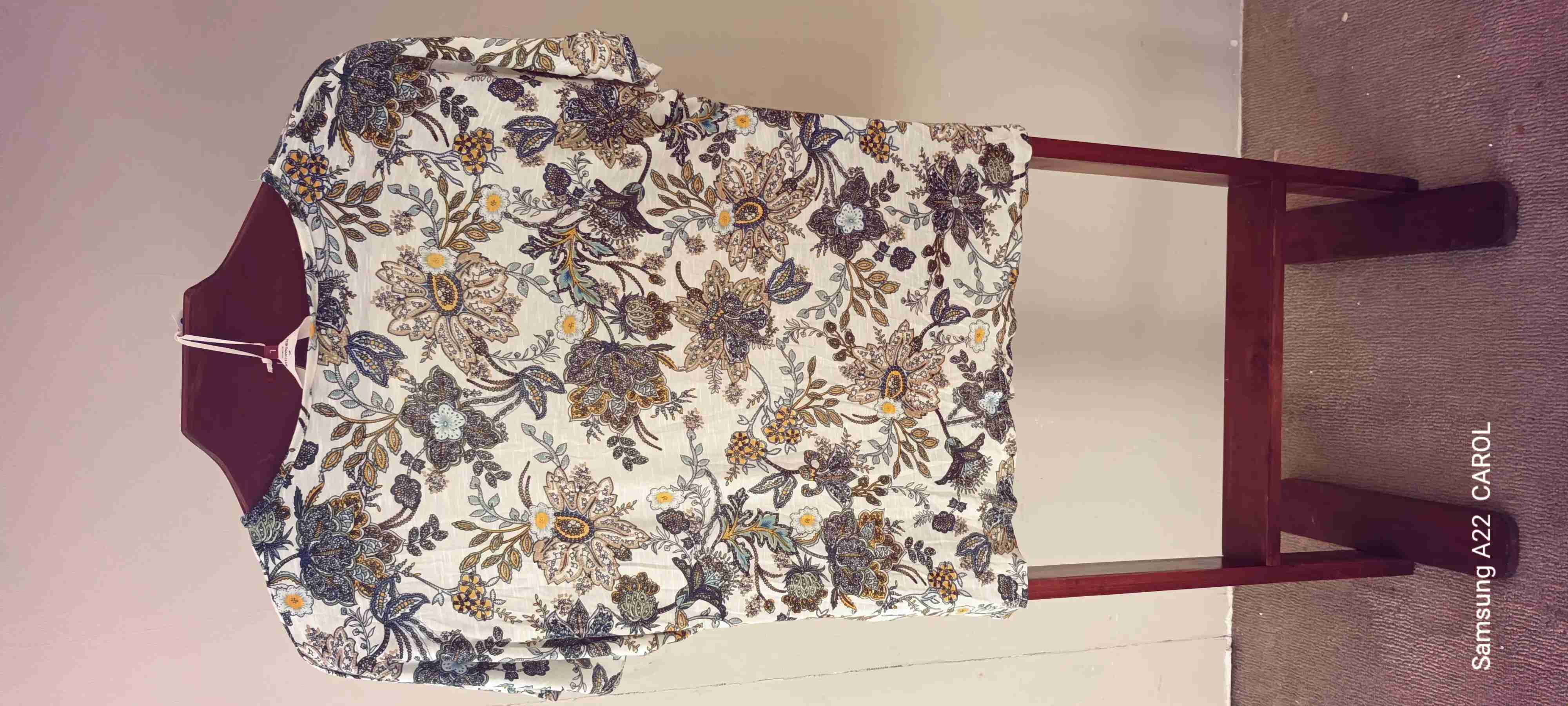 Polera rosa con encaje - miniatura 3