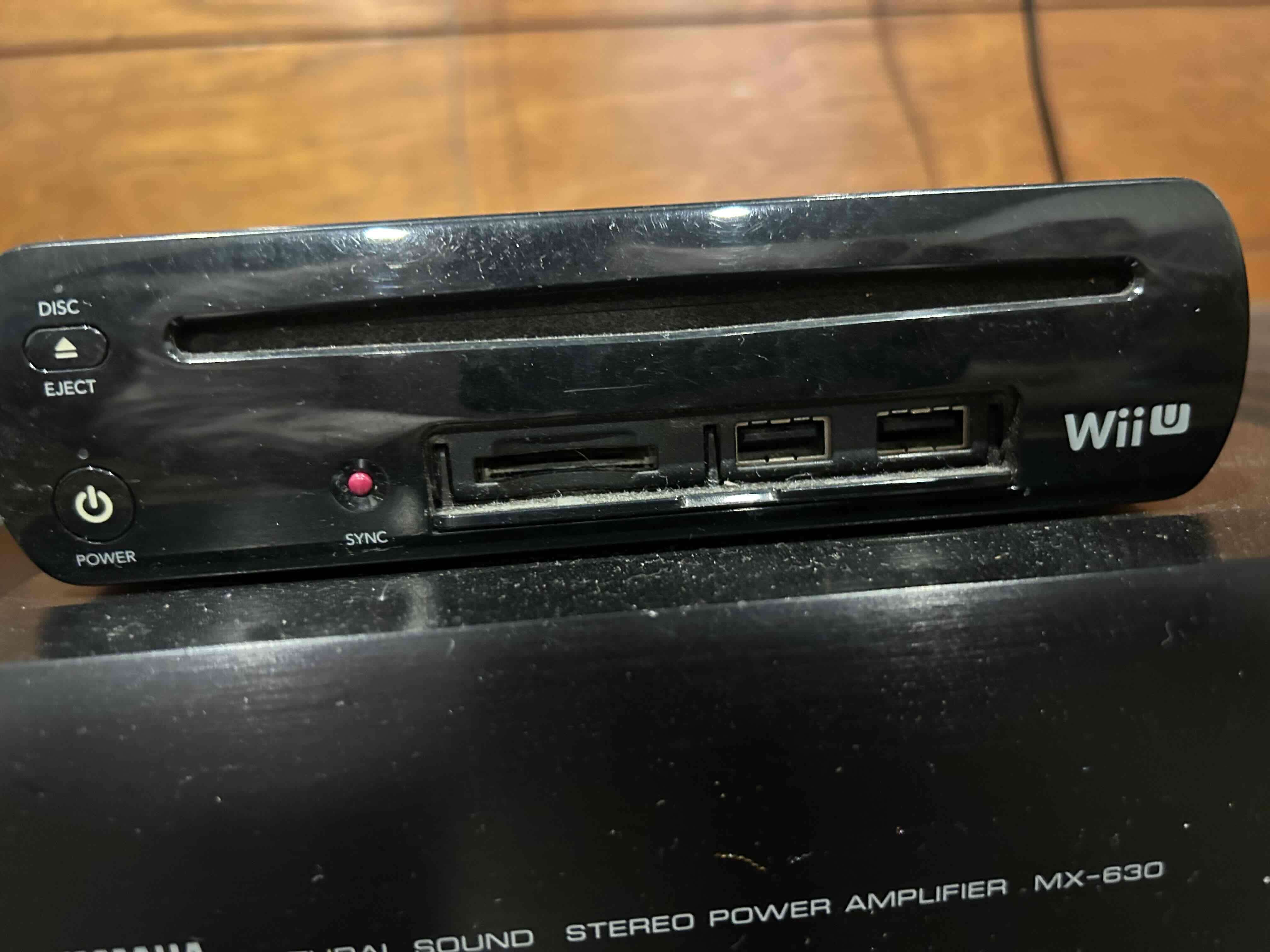 Consola Nintendo Wii U con accesorios - miniatura 2