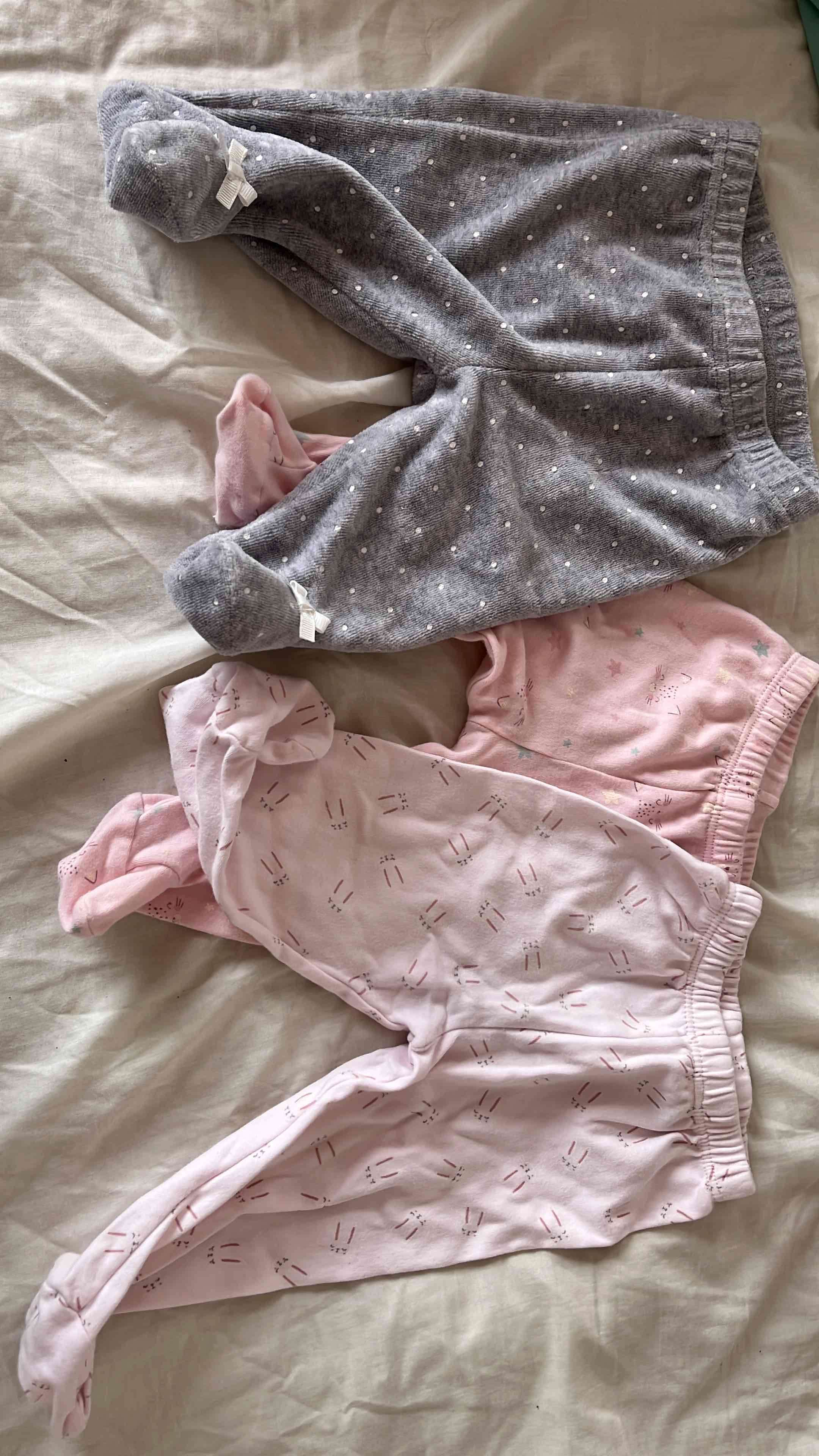 Conjunto de pijamas de bebé