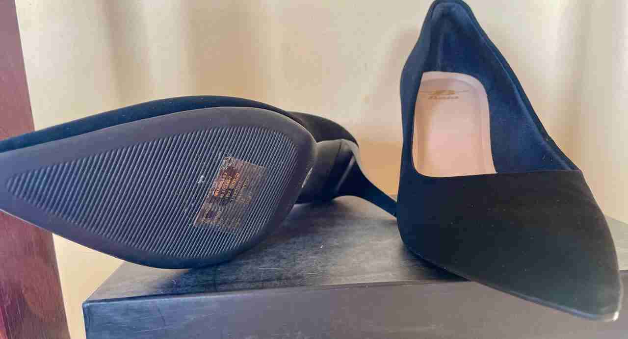 Sandalias negras con plataforma - miniatura 3