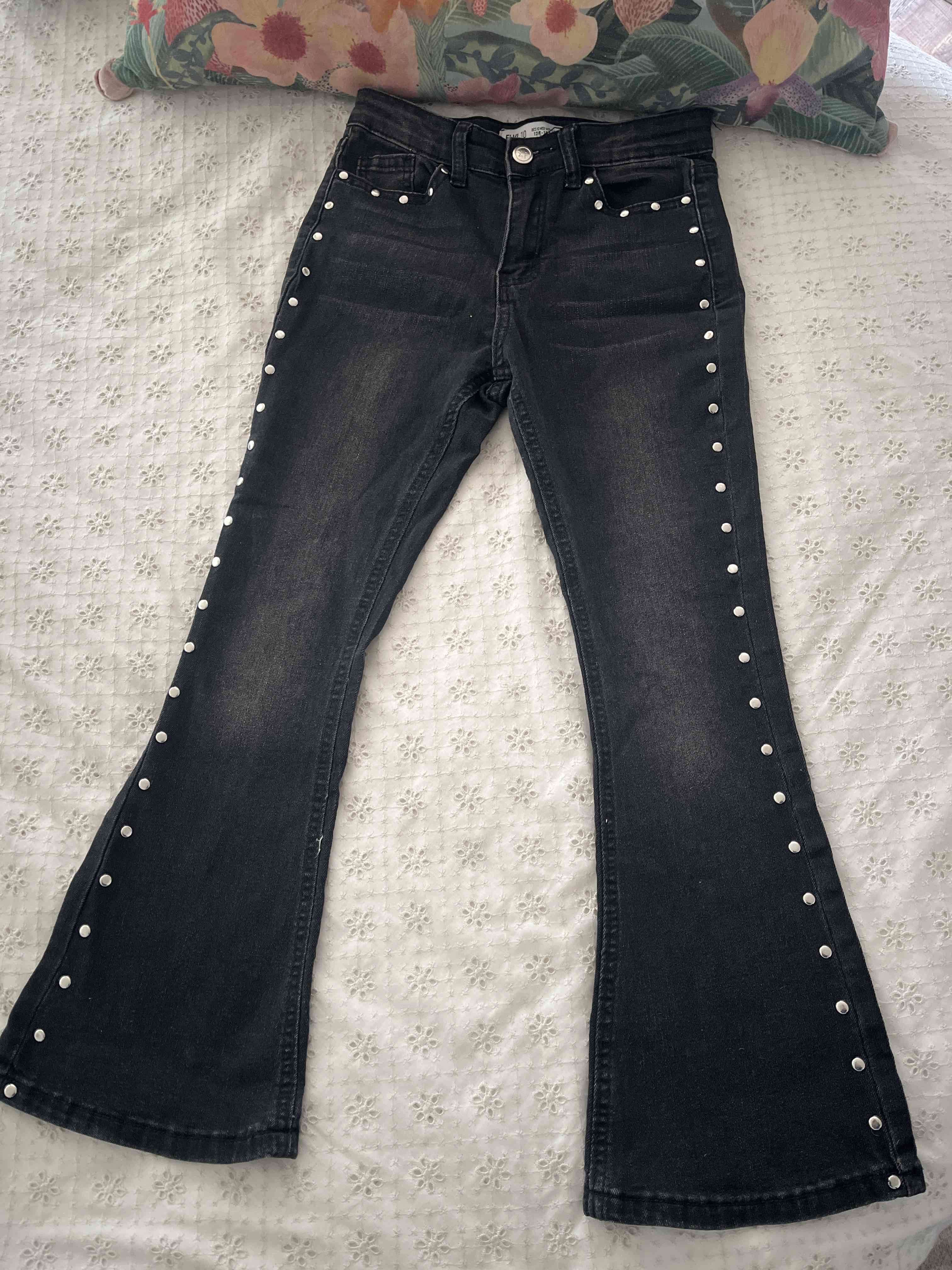 Jeans negros con tachas 10 - miniatura 1