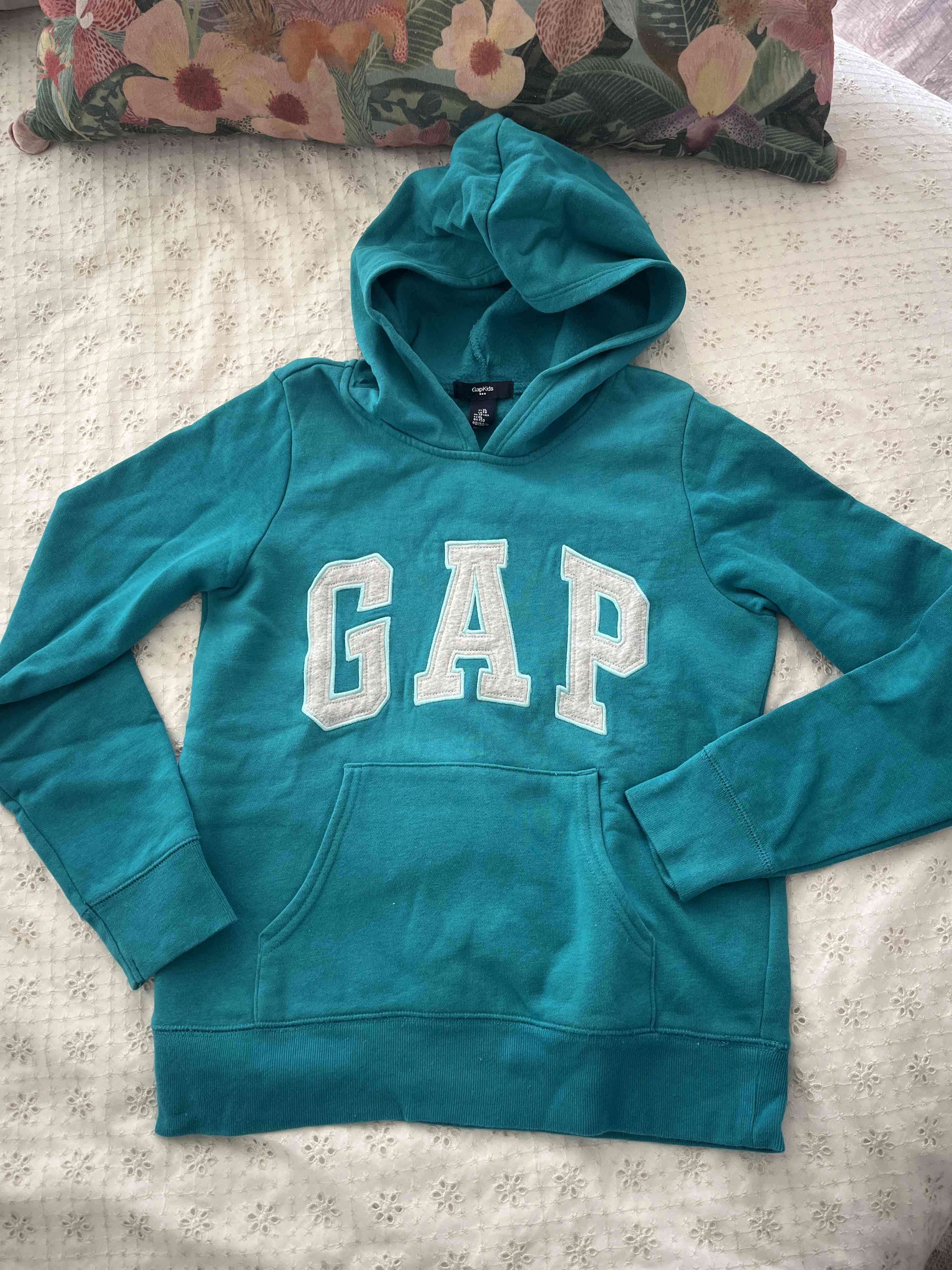 Polerón GAP verde talla 12 - miniatura 1