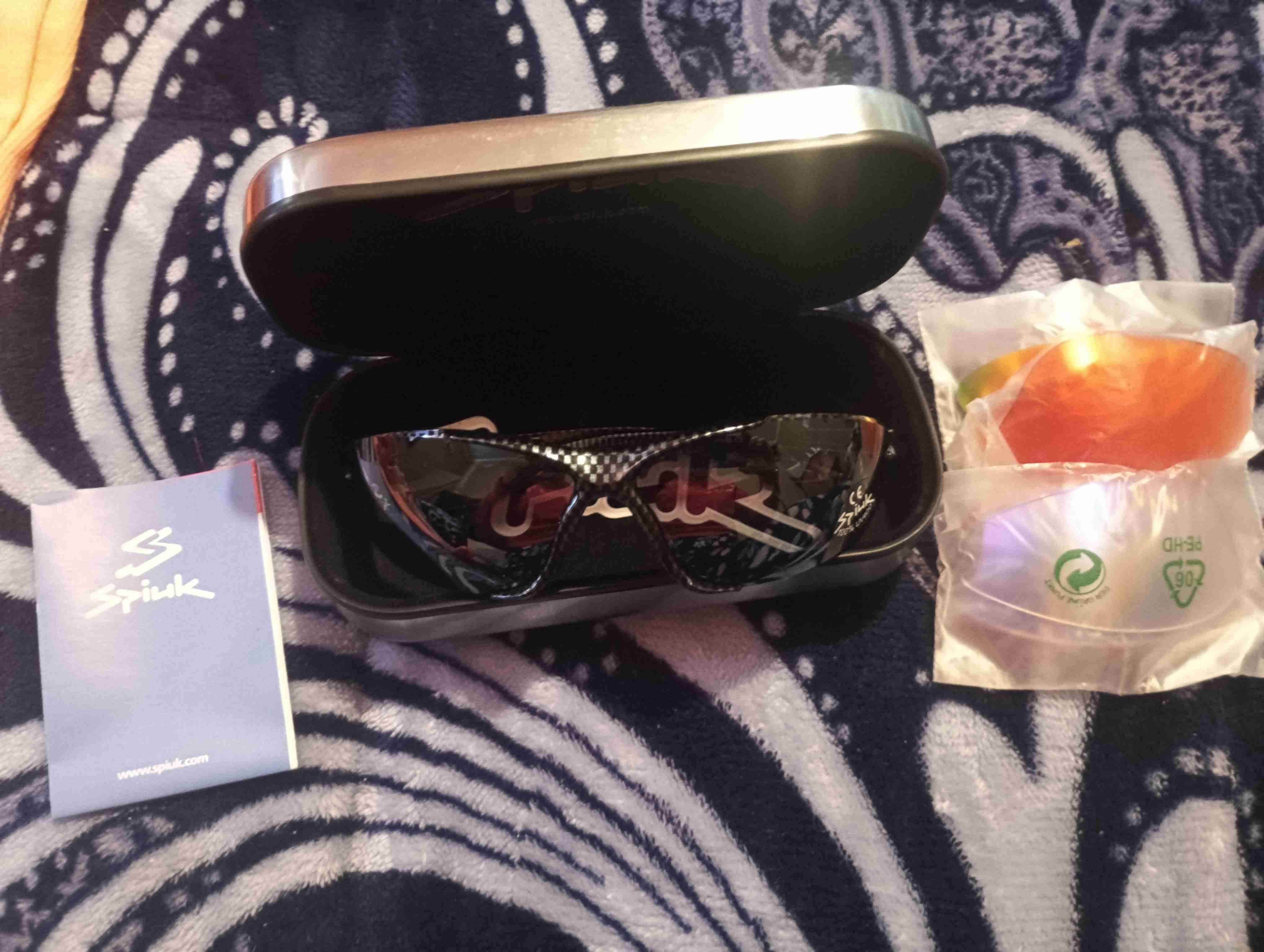 Gafas deportivas Spiuk con estuche - miniatura 4