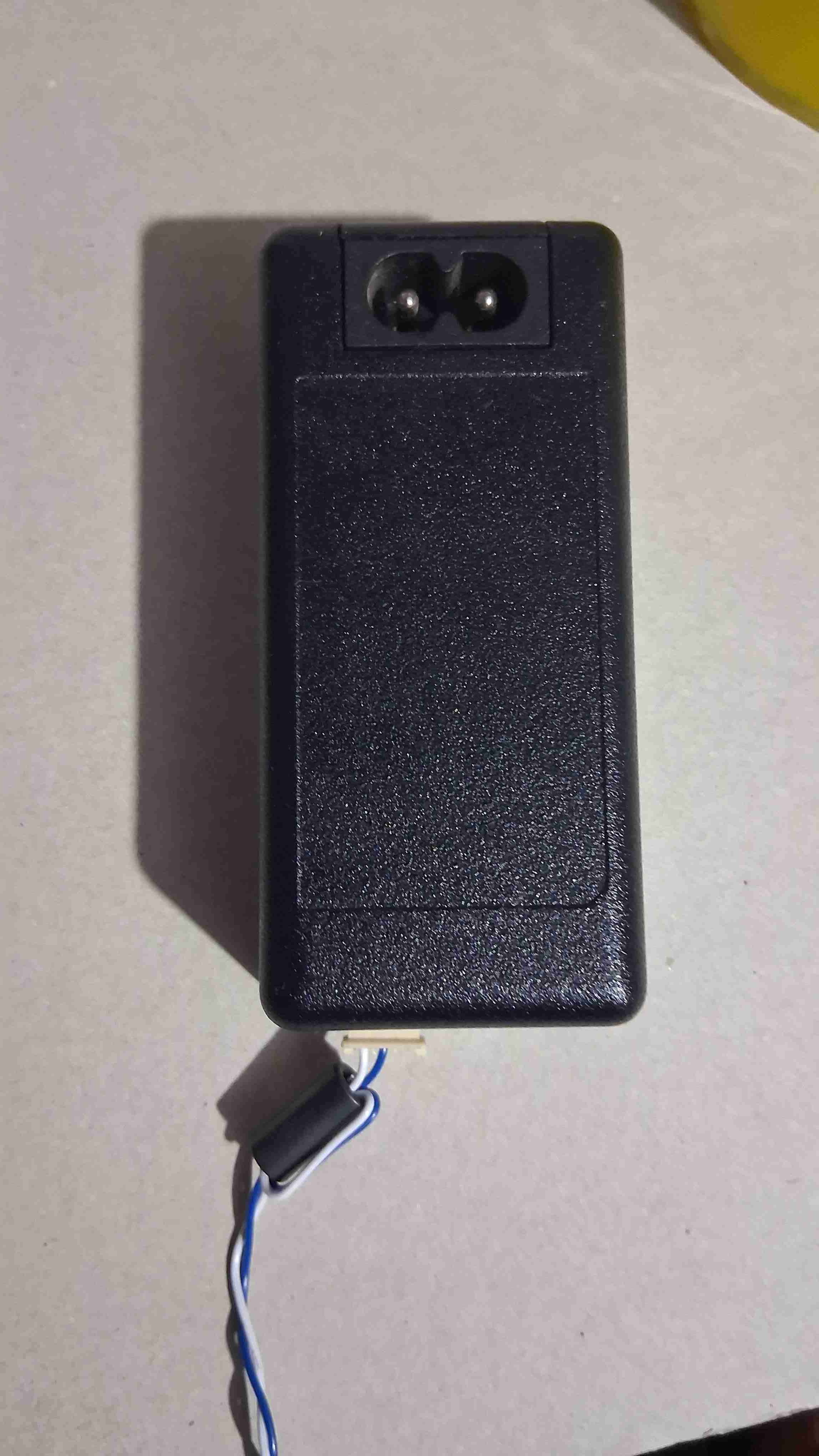 Fuente de poder. Cargador HP F5S43-60001 - miniatura 2