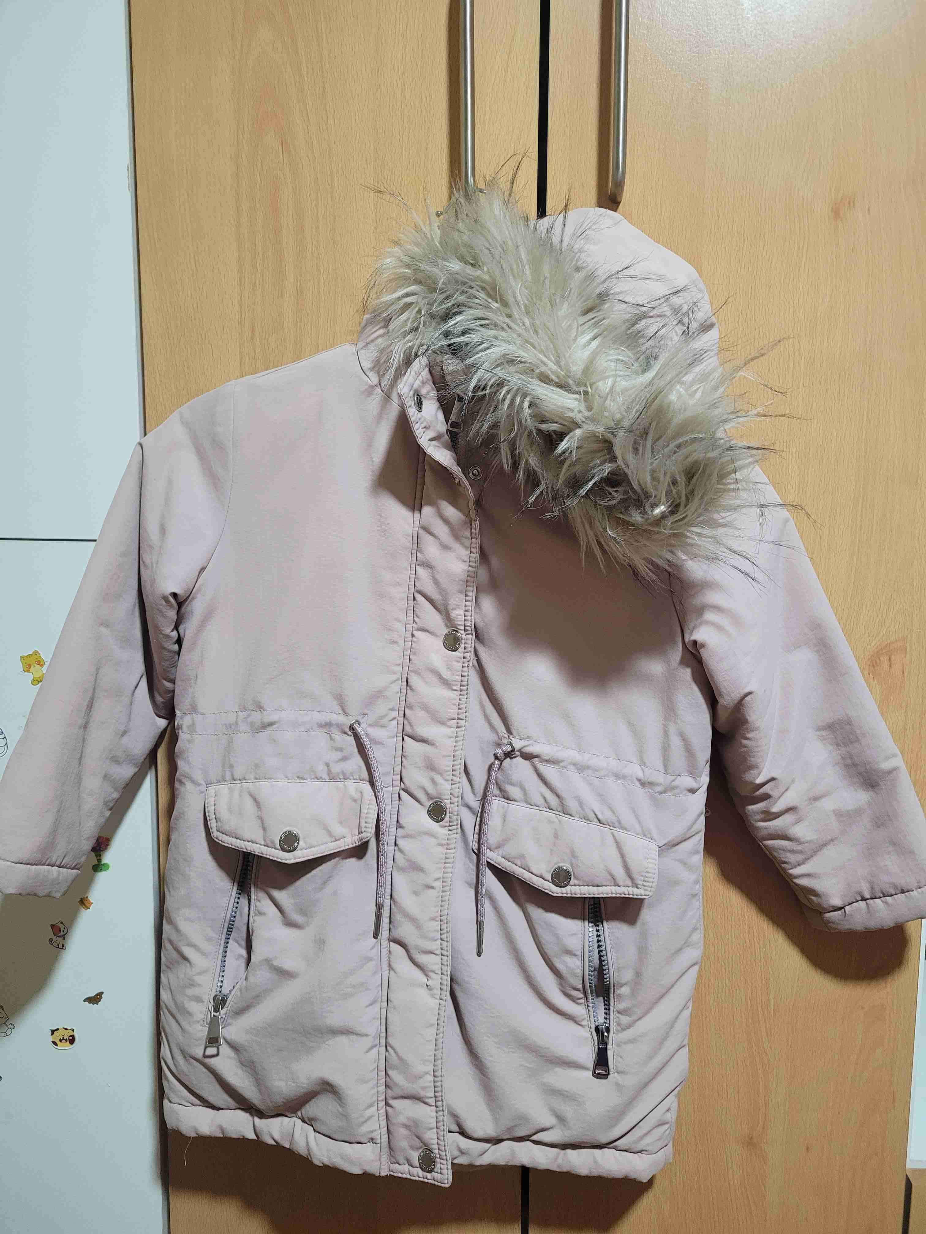 Parka infantil rosada con capucha - miniatura 1