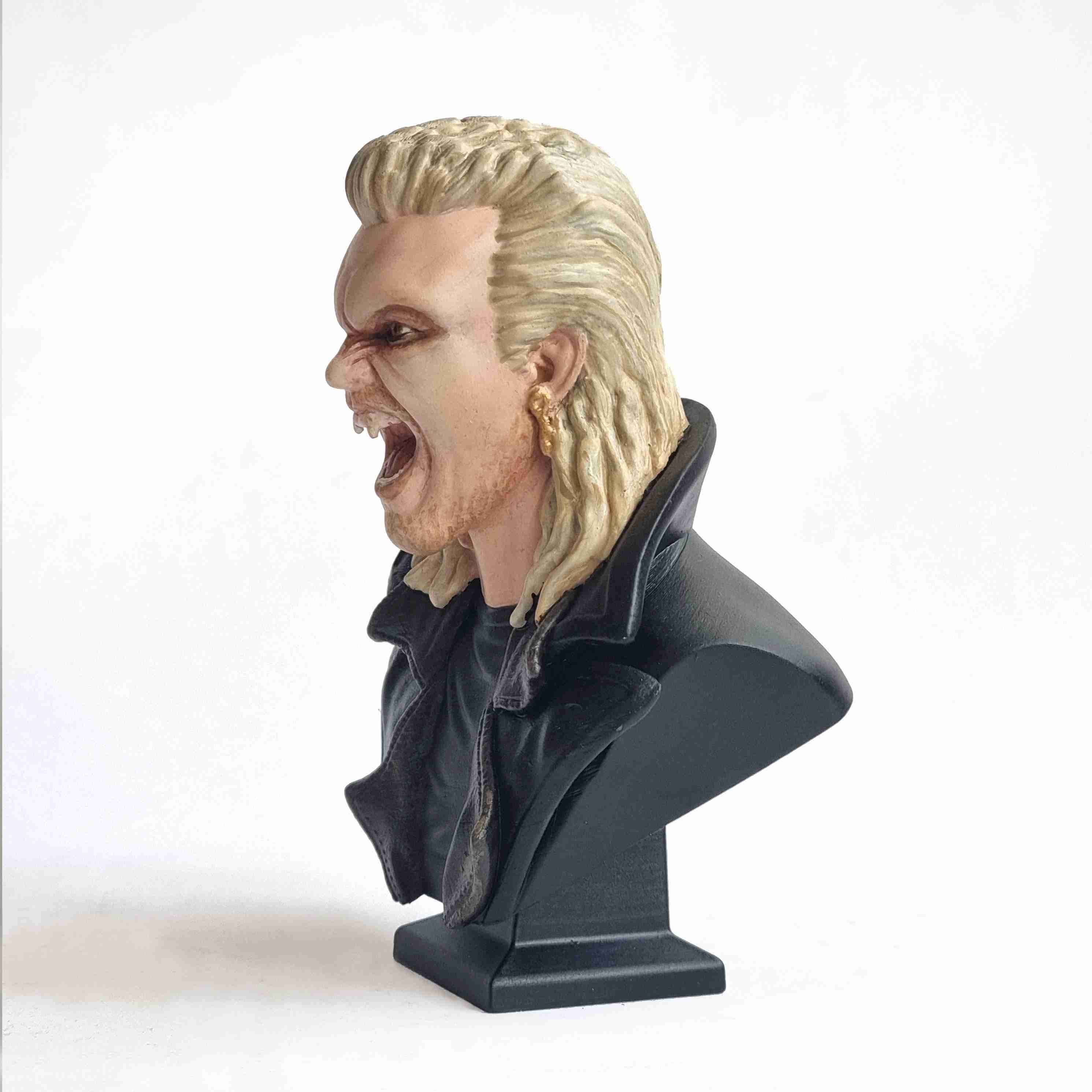 Busto de Kiefer Sutherland en Lost Boys - miniatura 3