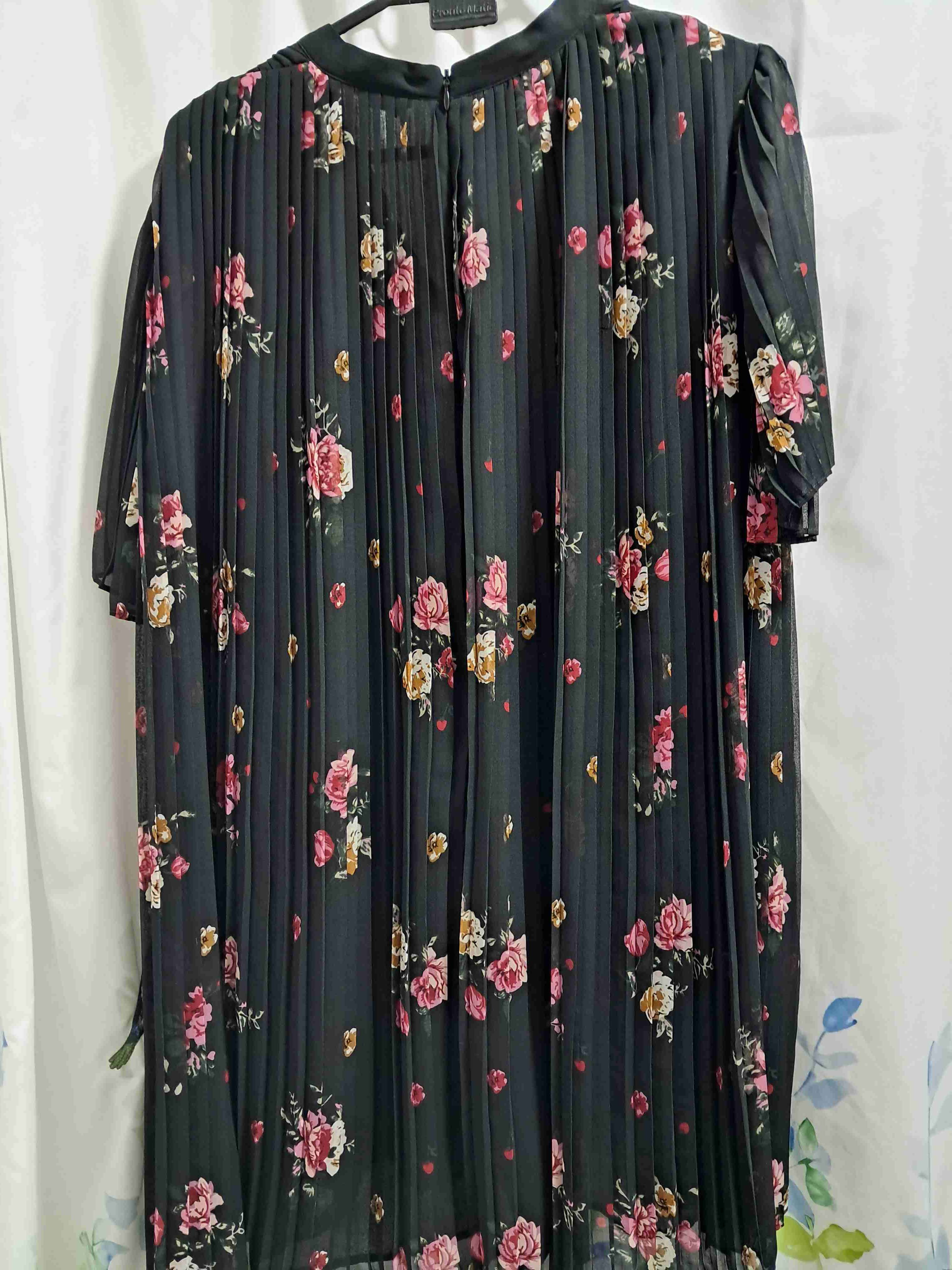 Vestido Floral Plisado Zara - miniatura 4