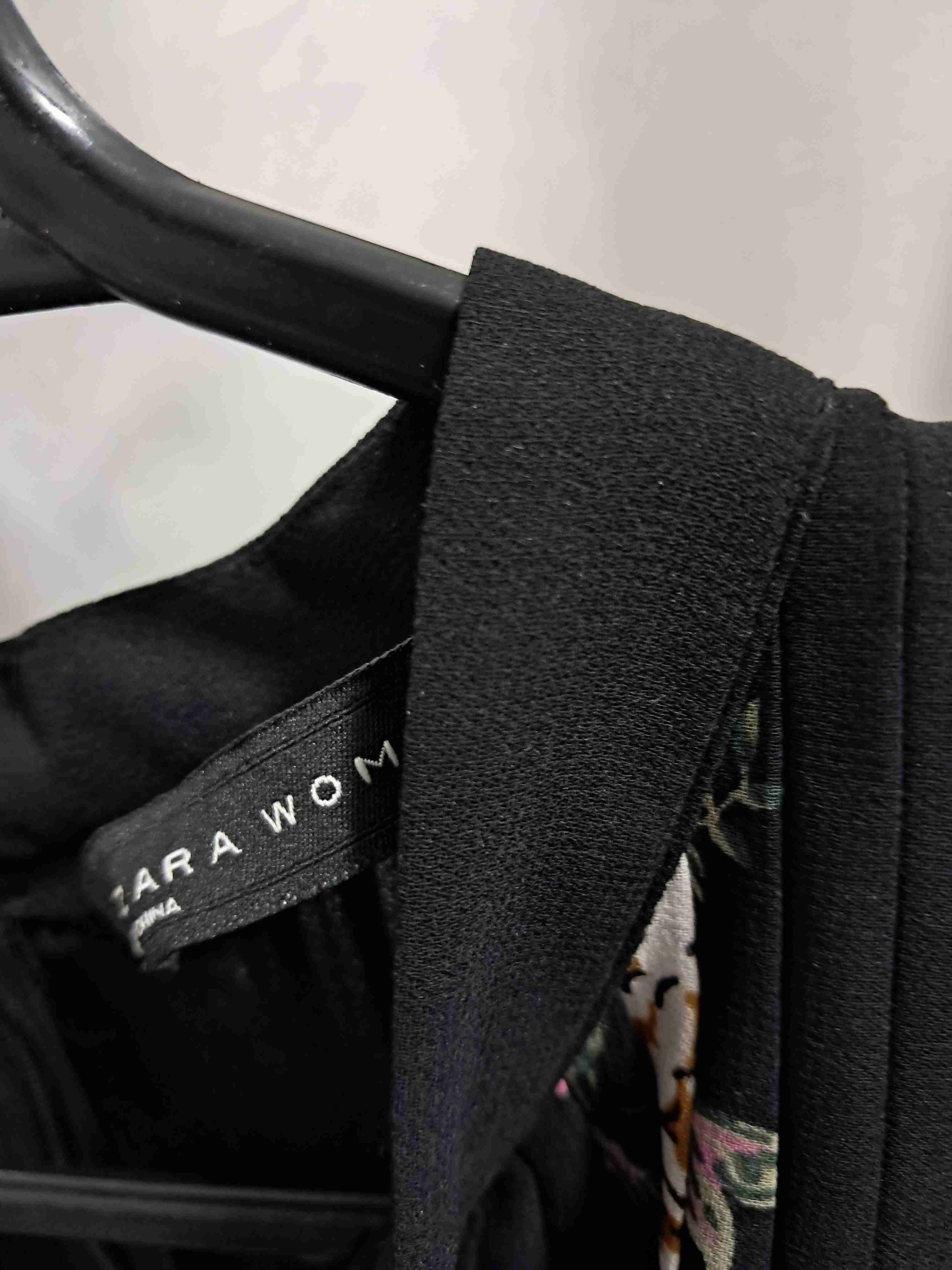 Vestido Floral Plisado Zara - miniatura 5