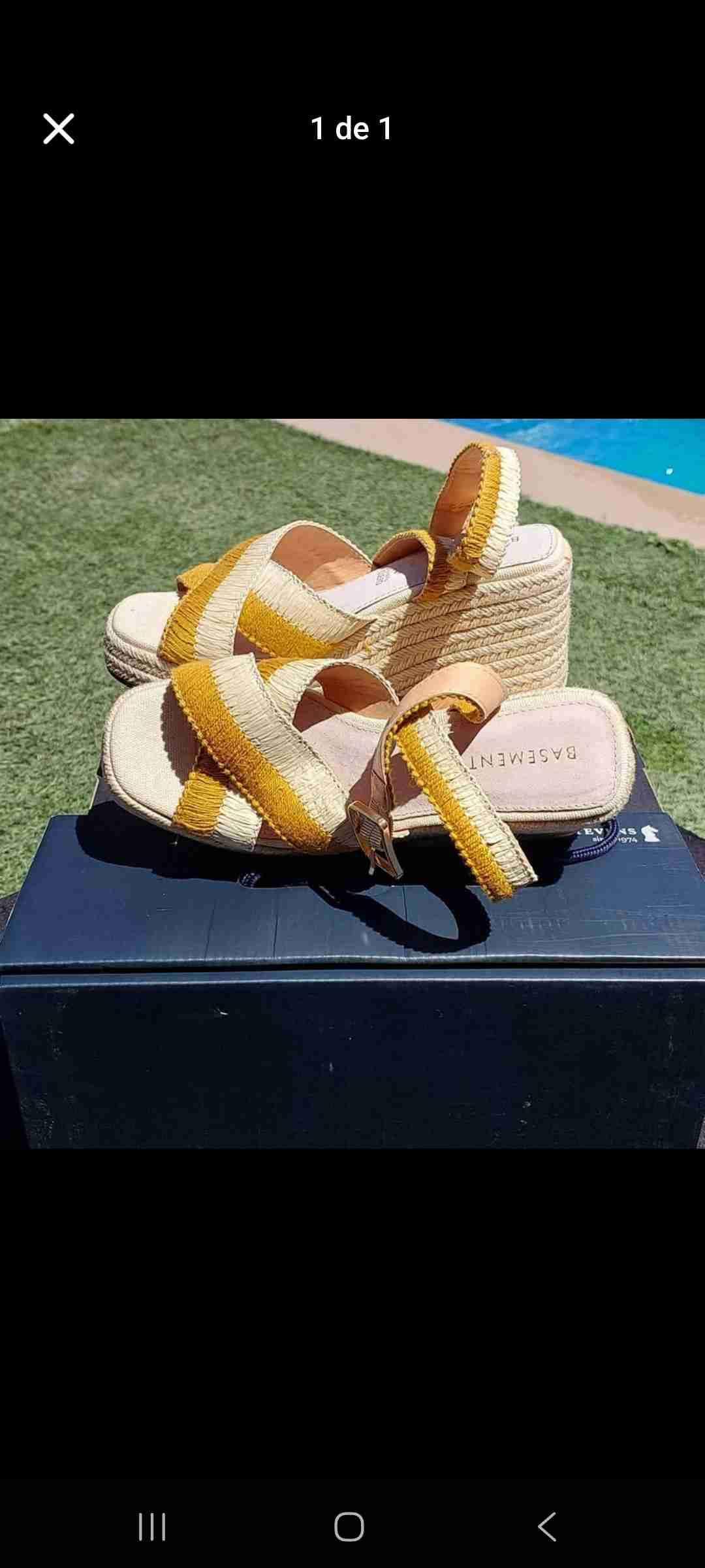 Sandalias plataforma rayadas Basement