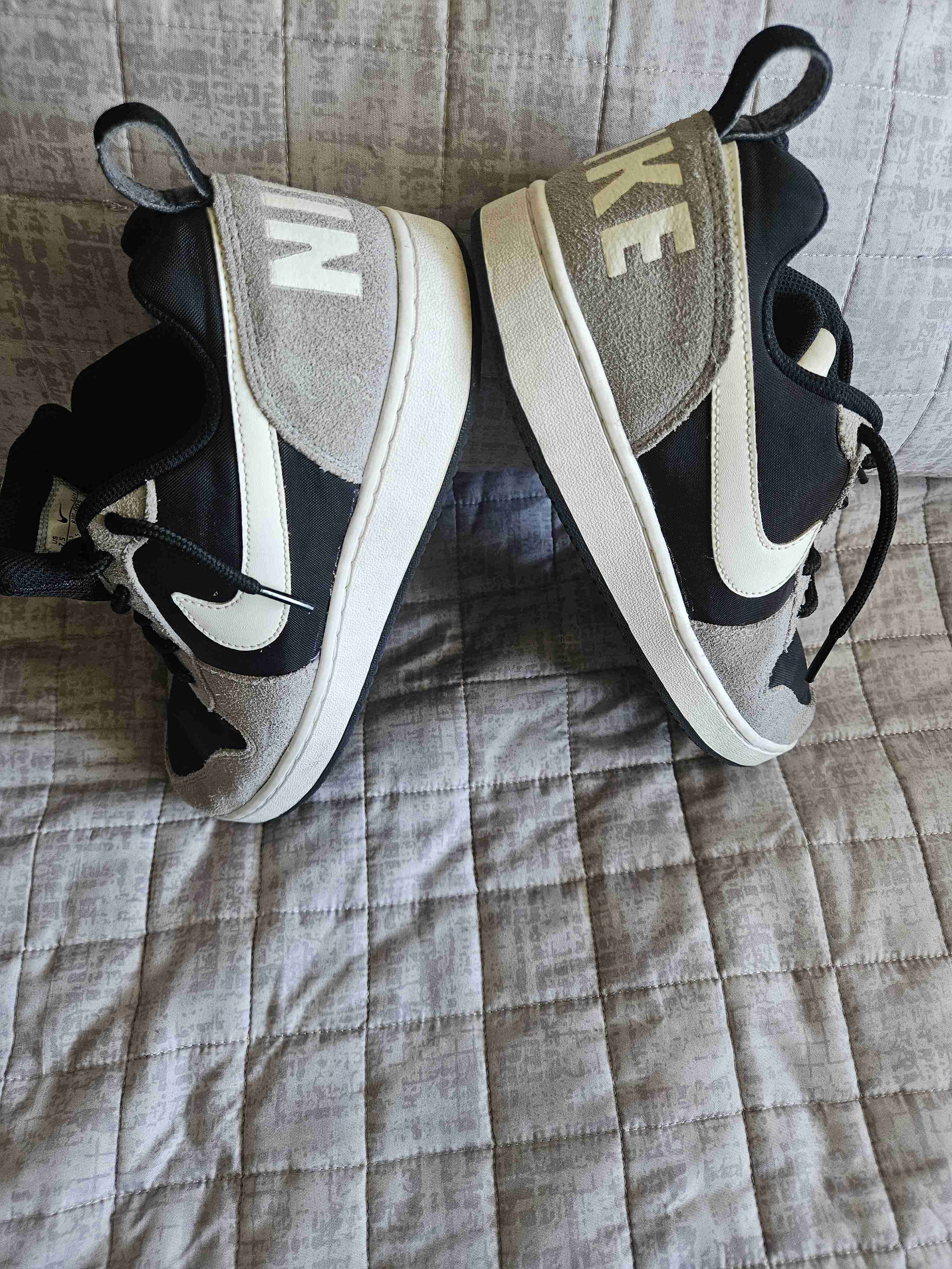 Zapatillas Nike negras y gris claro. - miniatura 6