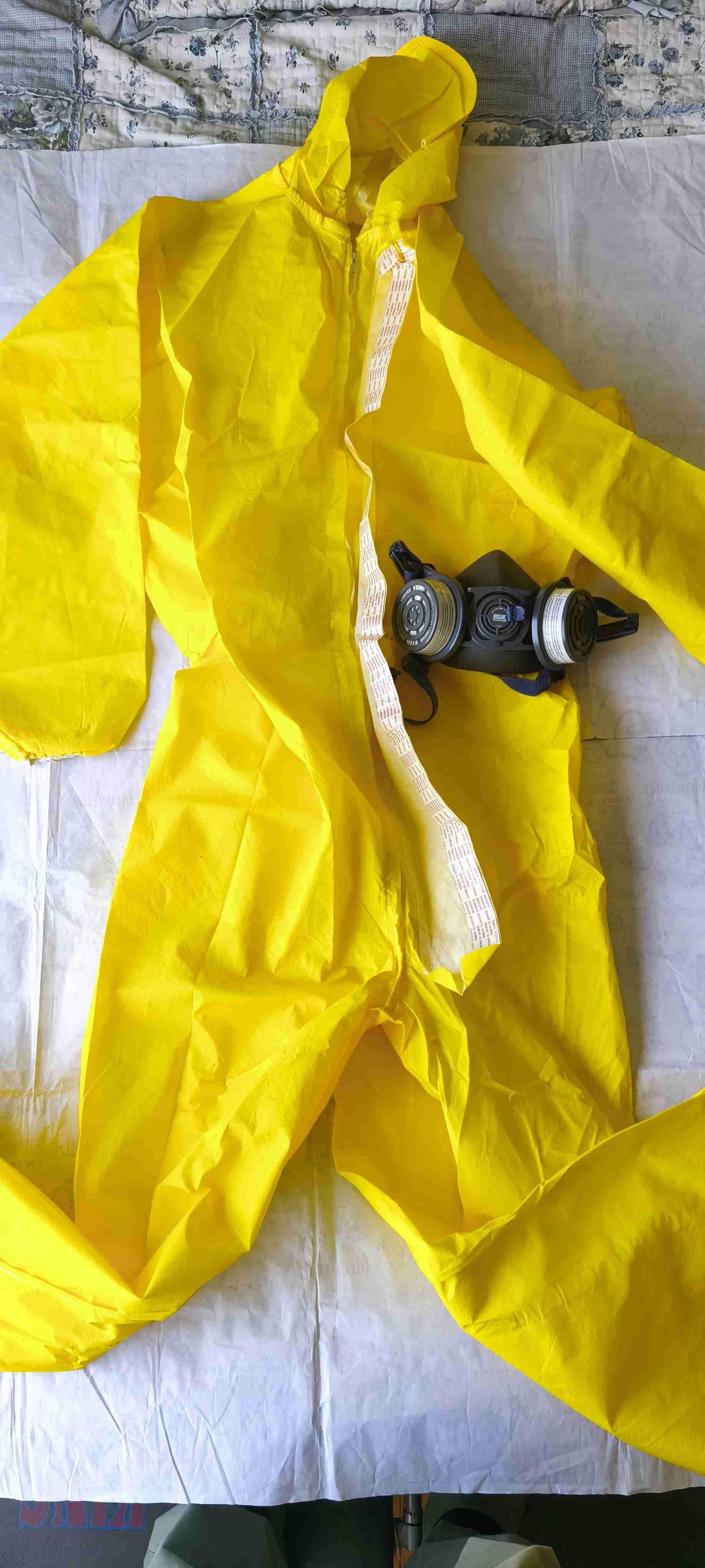 Traje protector amarillo con máscara - miniatura 2