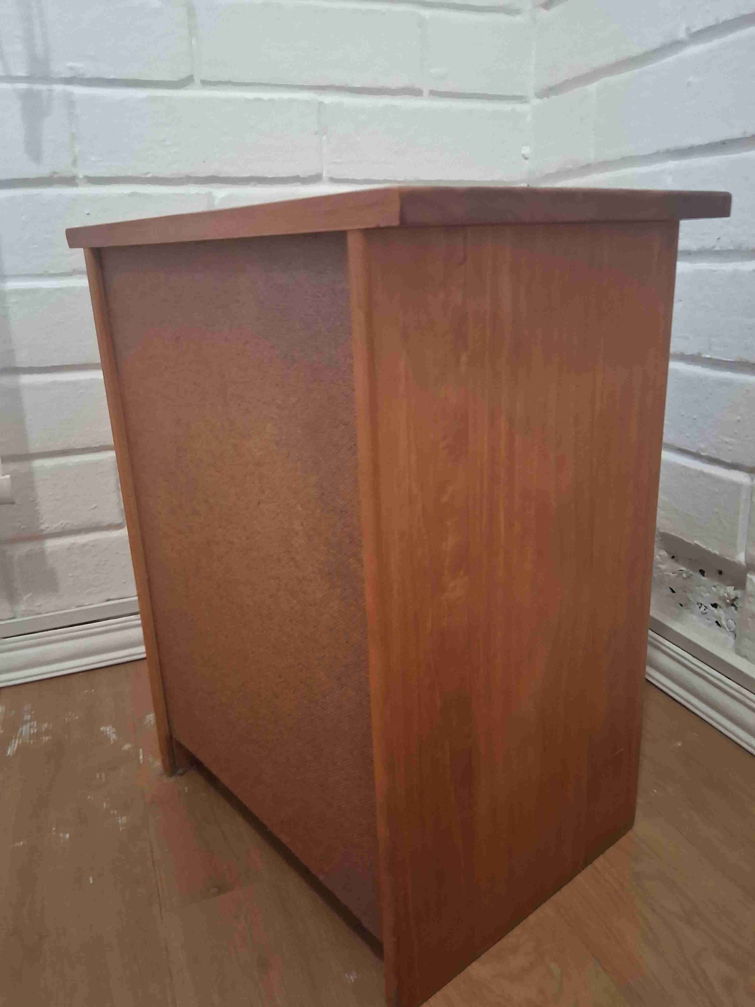 Mesa de noche madera - miniatura 4