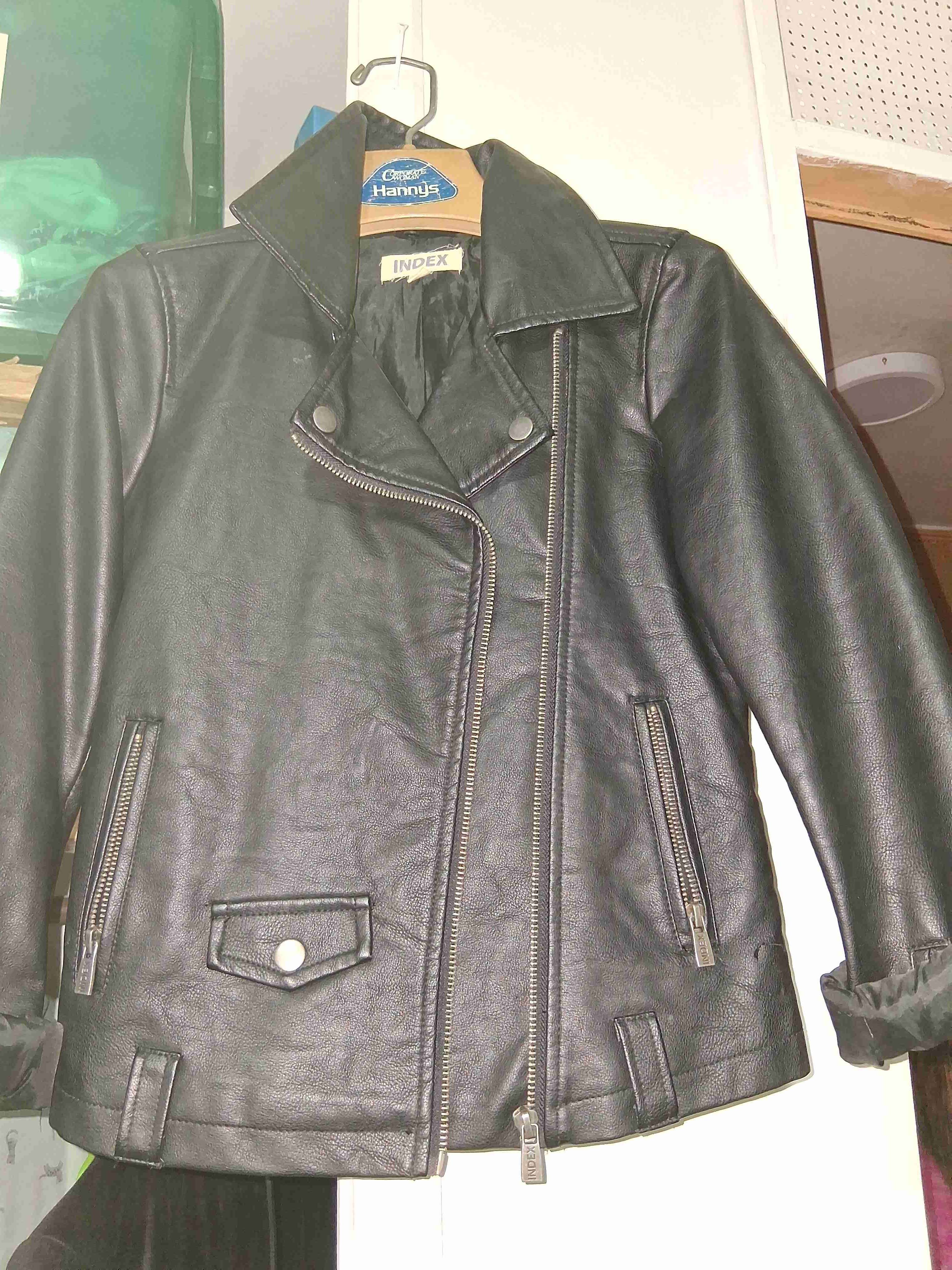 Chaqueta de cuero negra - miniatura 3