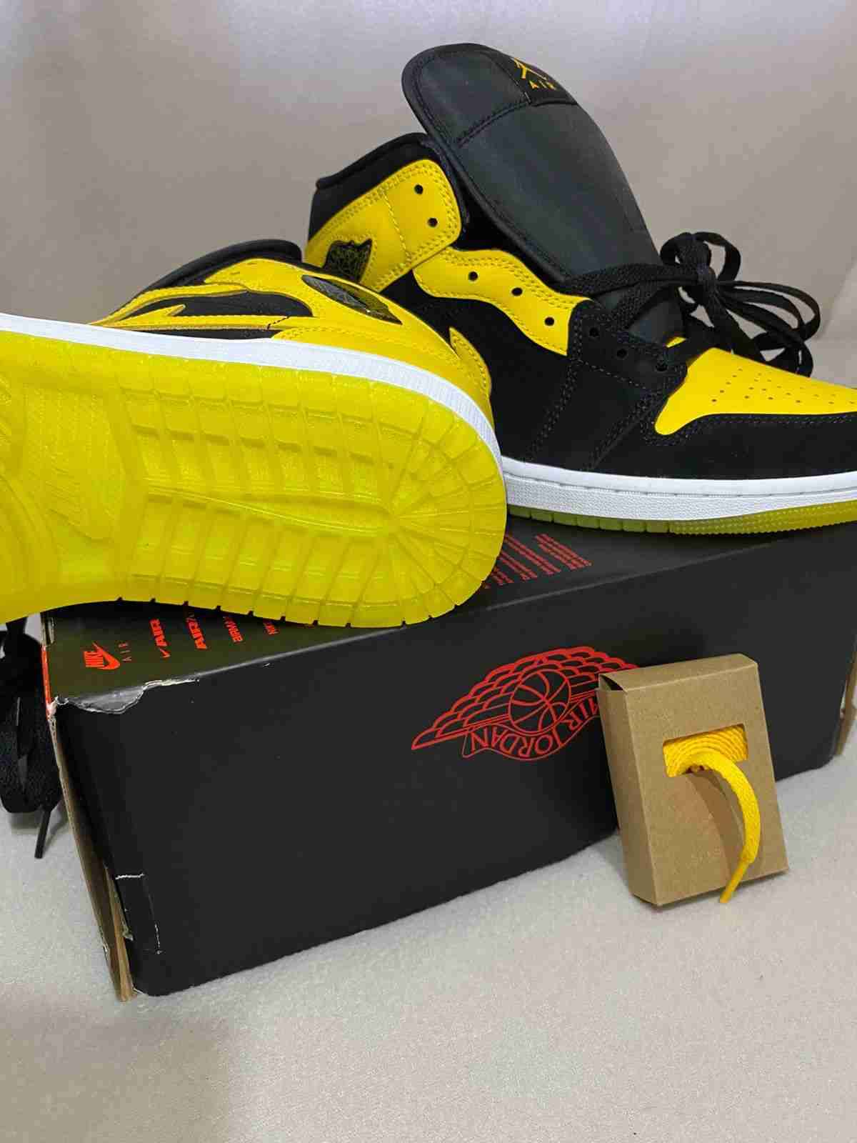 Zapatillas Air Jordan 1 Mid N.42 - miniatura 4