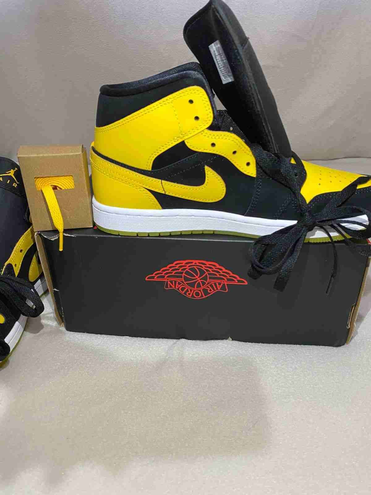 Zapatillas Air Jordan 1 Mid N.42 - miniatura 5