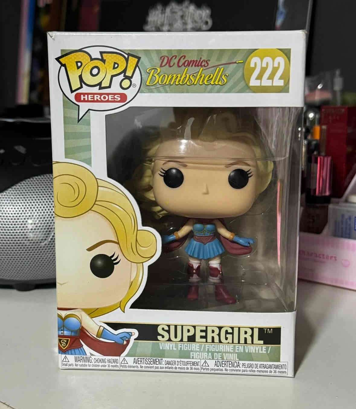 Funko Pop Supergirl DC Comics - miniatura 1