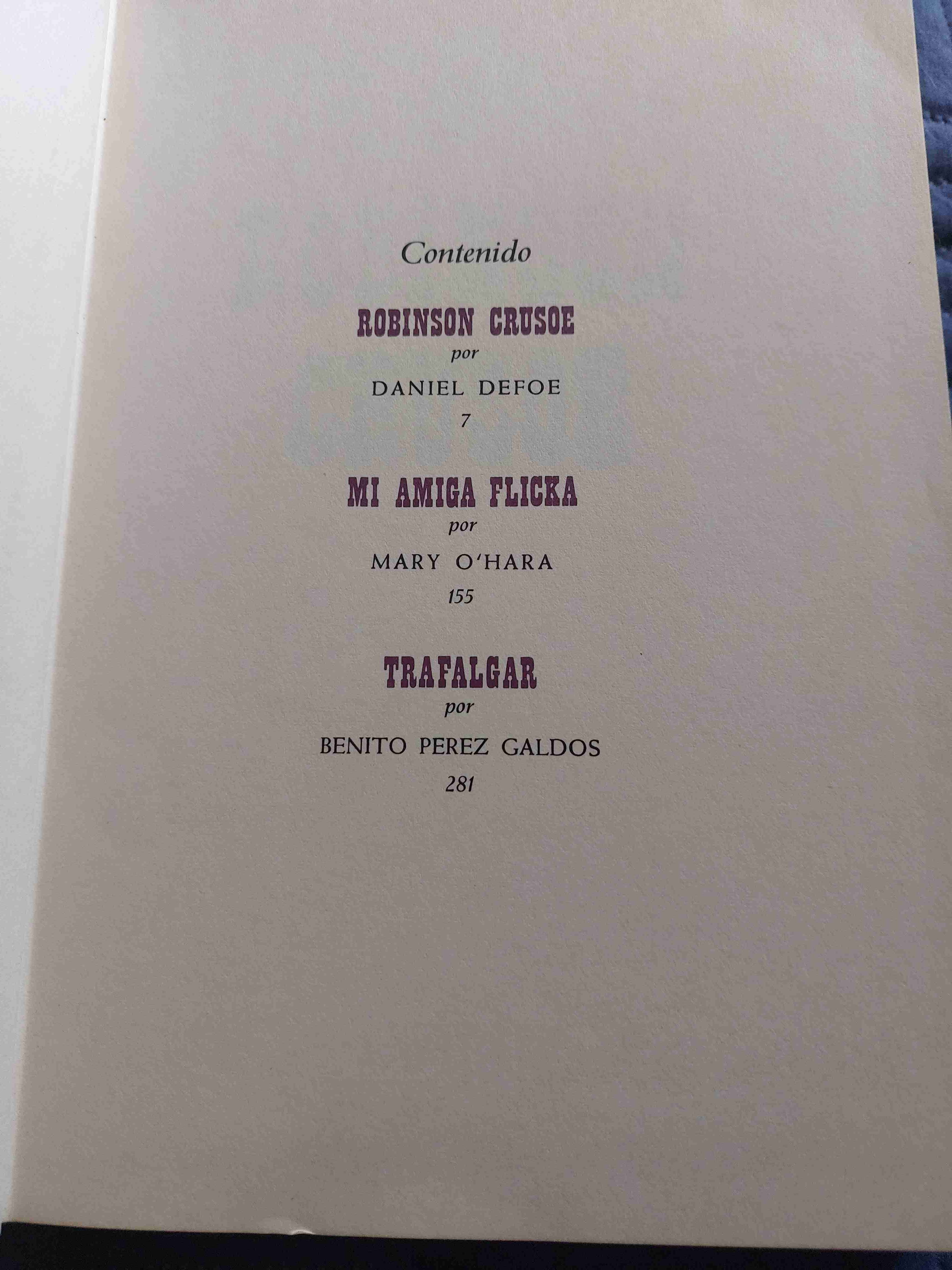 Libro con diseño geométrico - miniatura 3