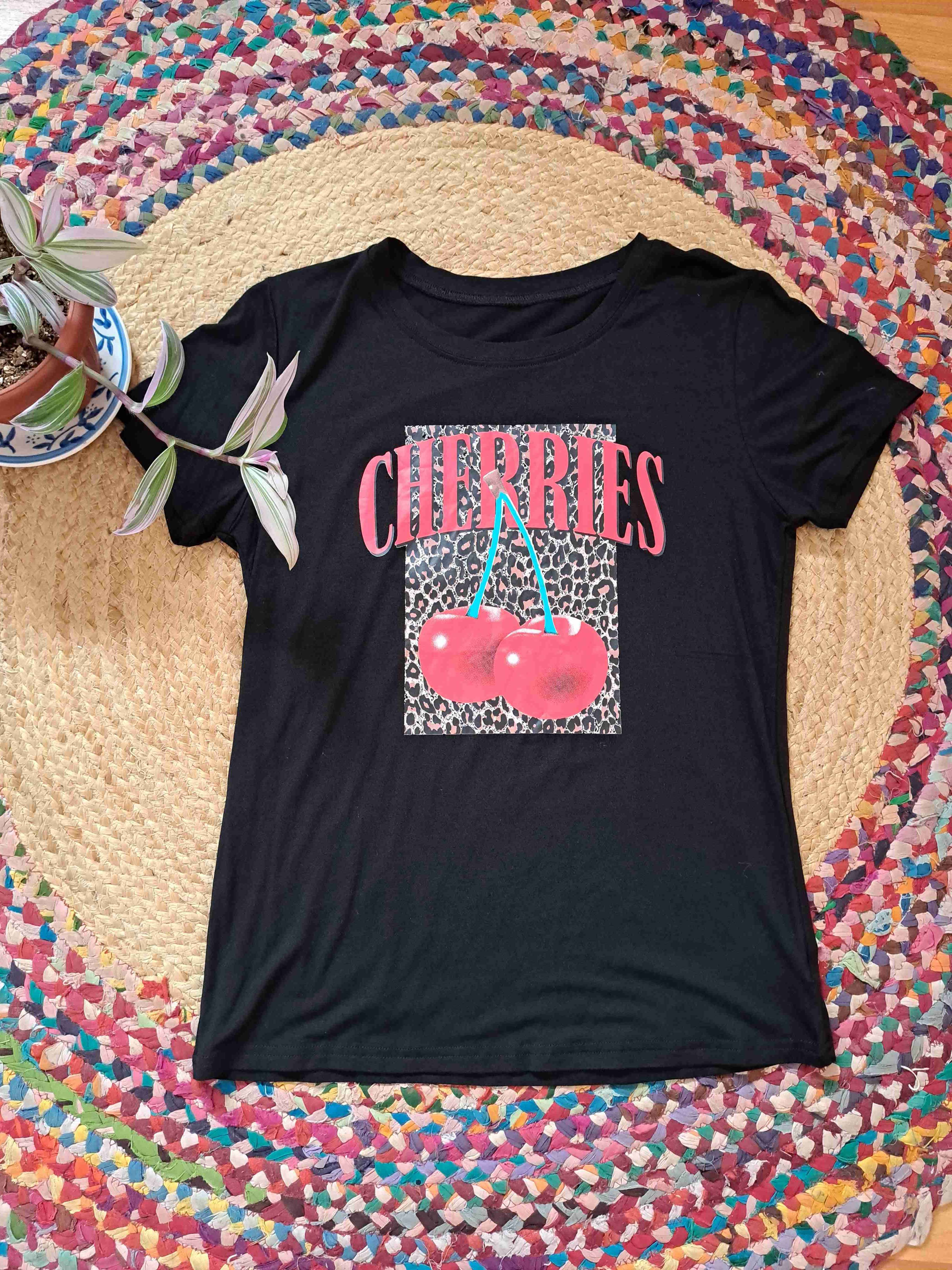 Poleras estampado cerezas (NUEVAS) - miniatura 3