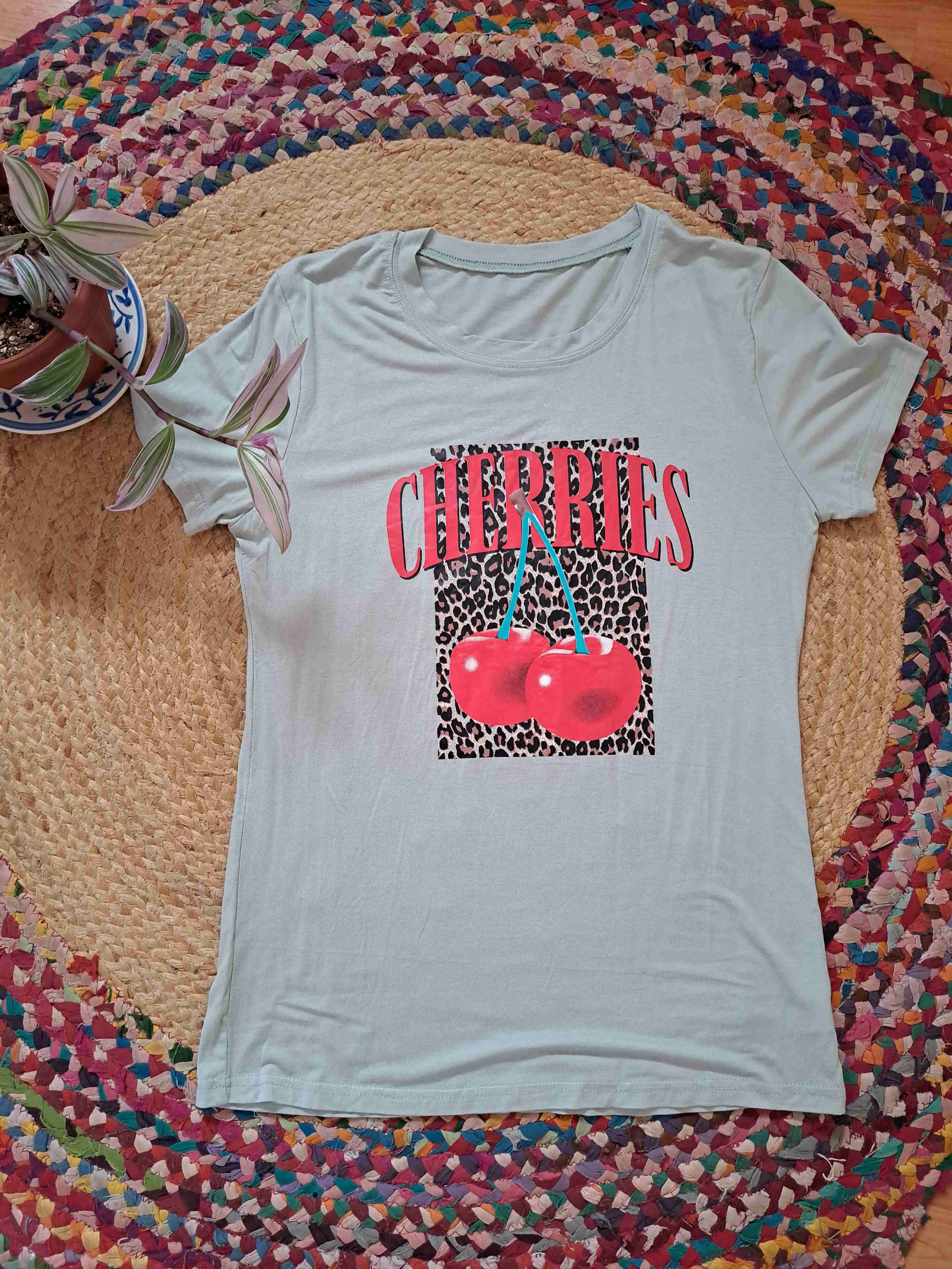 Poleras estampado cerezas (NUEVAS) - miniatura 4