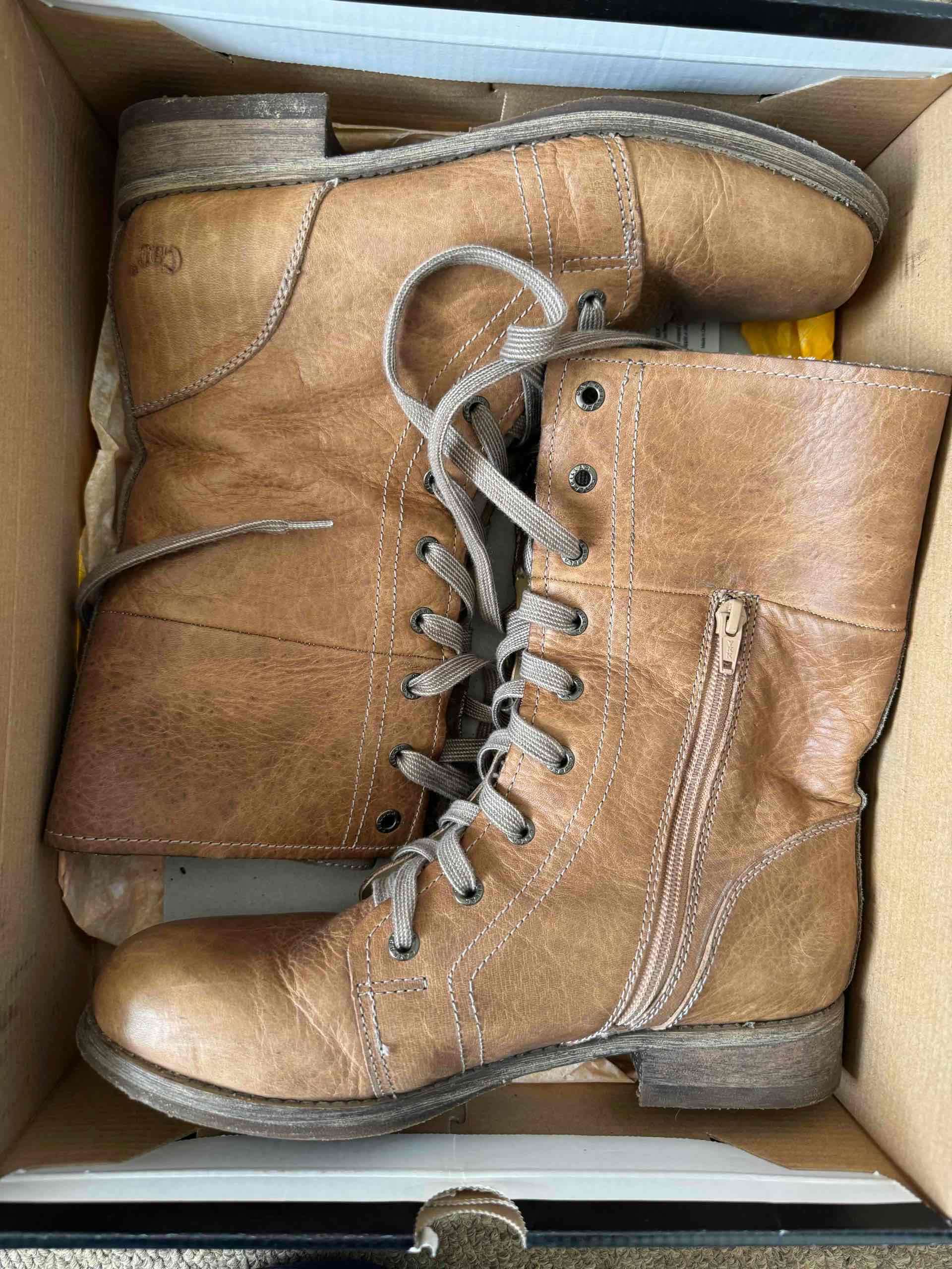 Botas de cuero marrón Cat - miniatura 1