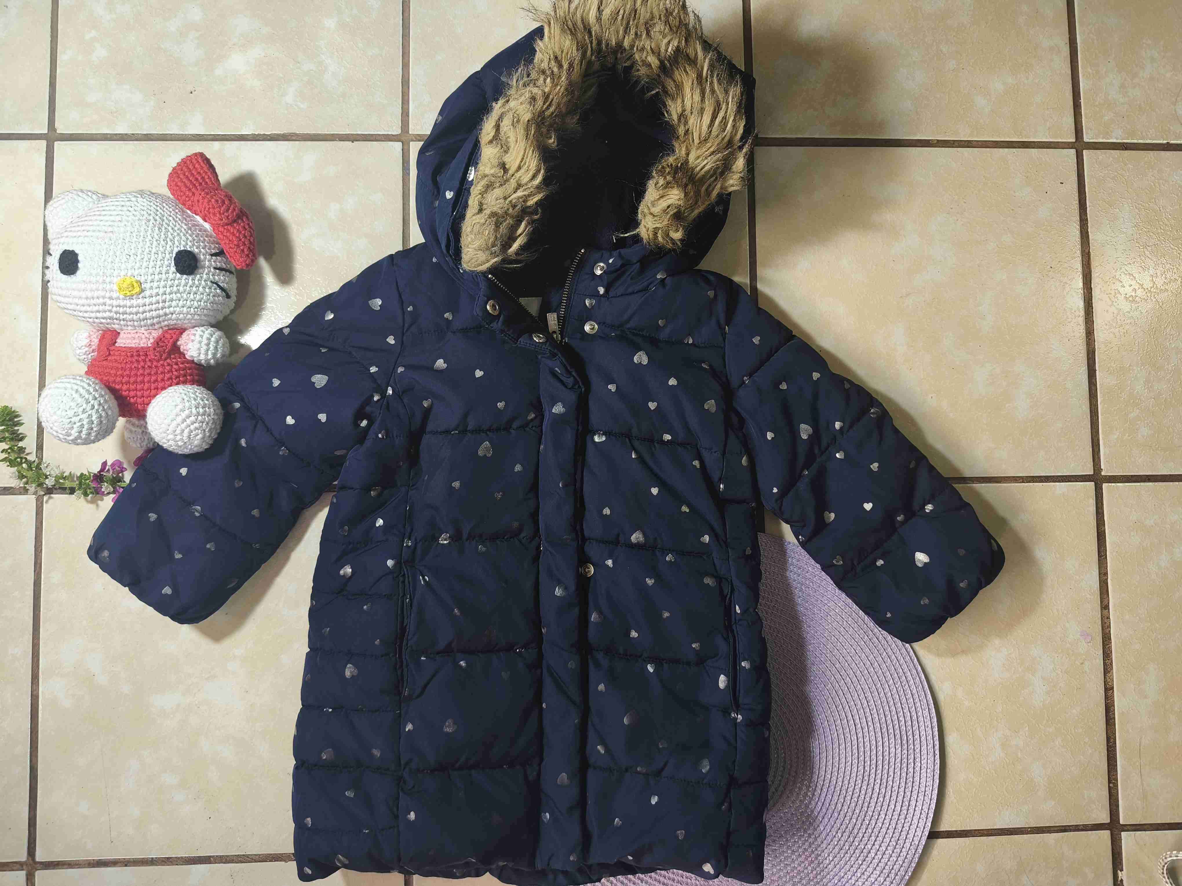 Parka infantil azul con corazones - miniatura 1