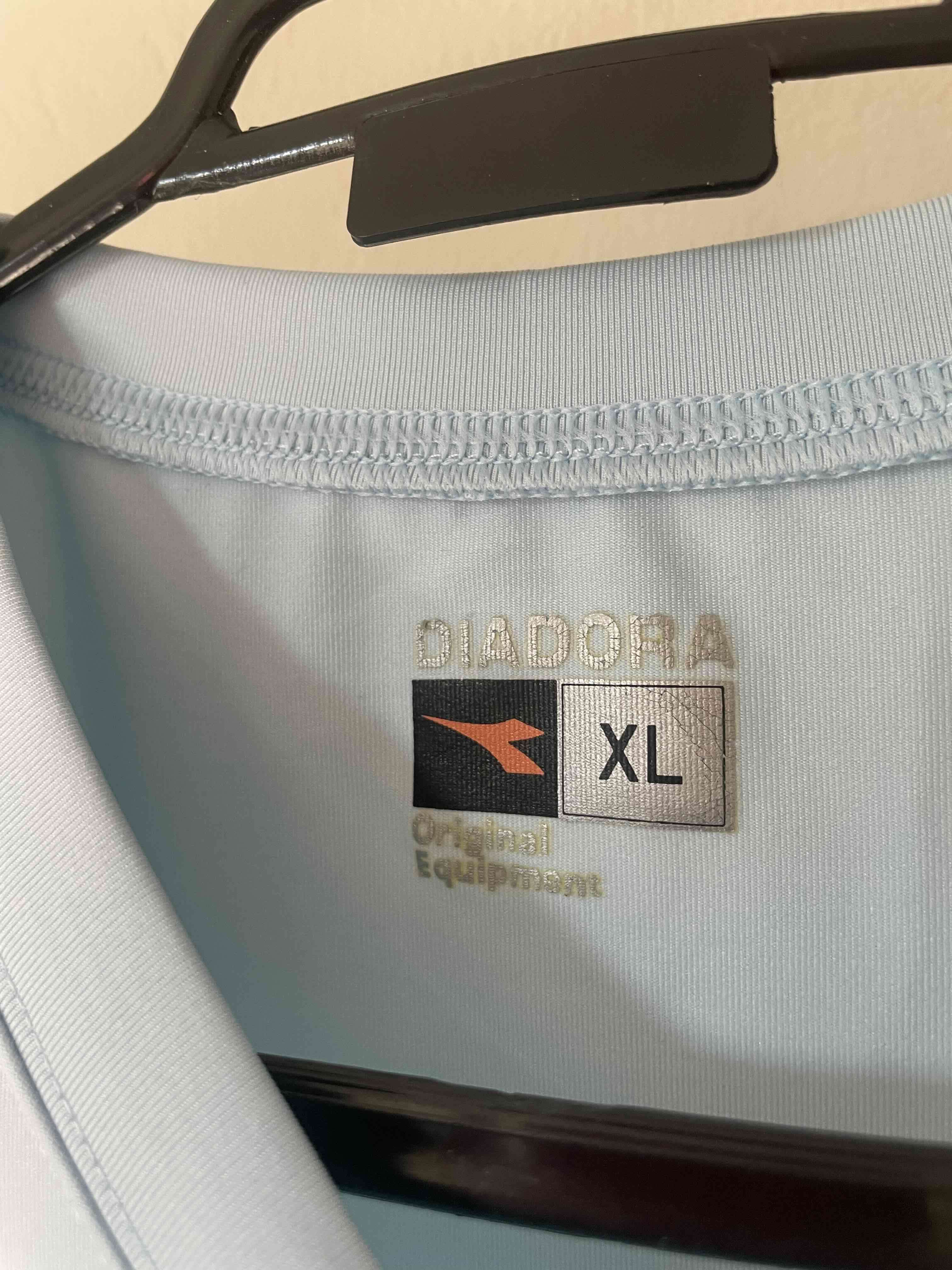 Polera Diadora  celeste - miniatura 2