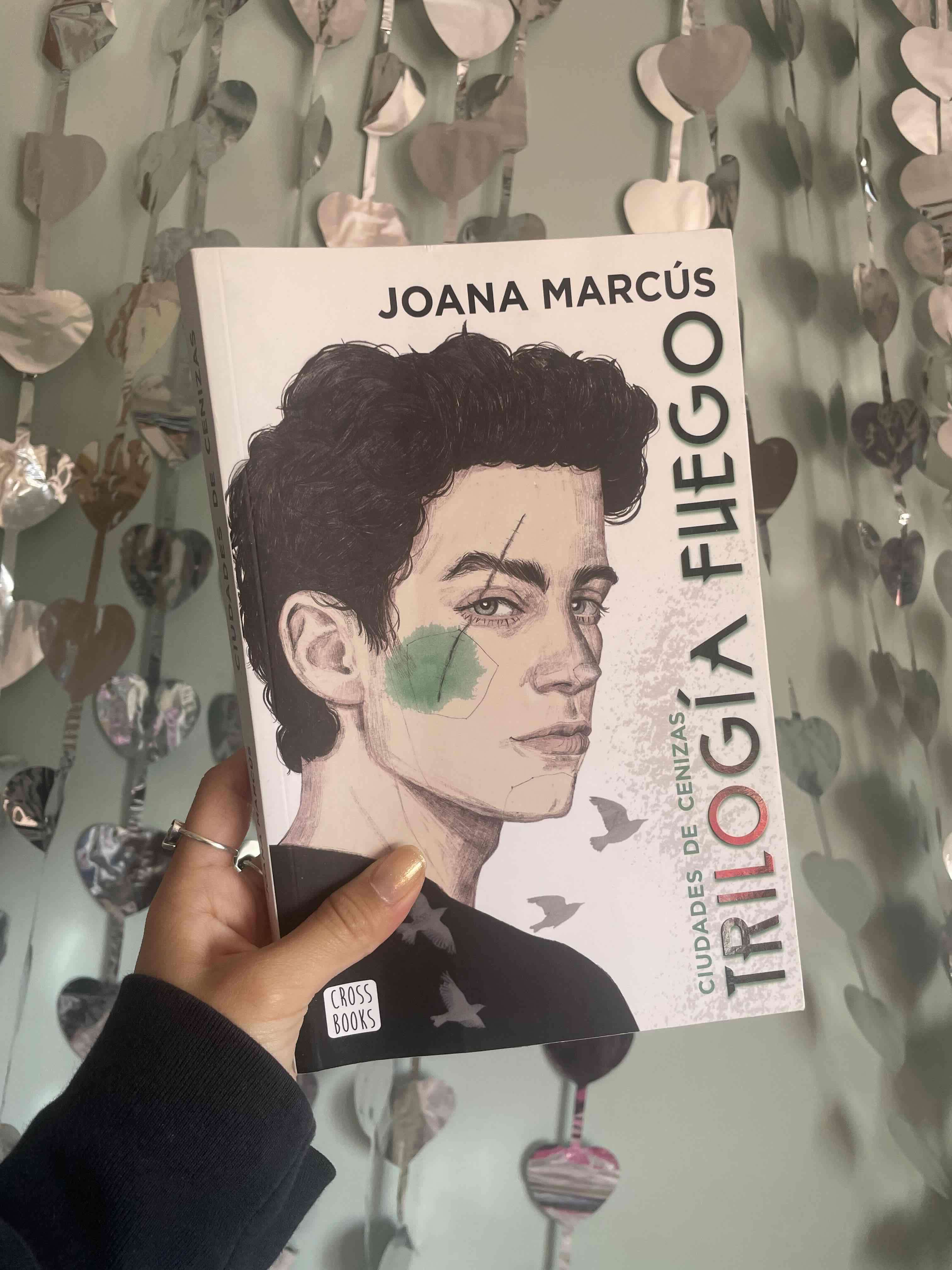 Libro 'Trilogía Fuego' de Joana Marcús