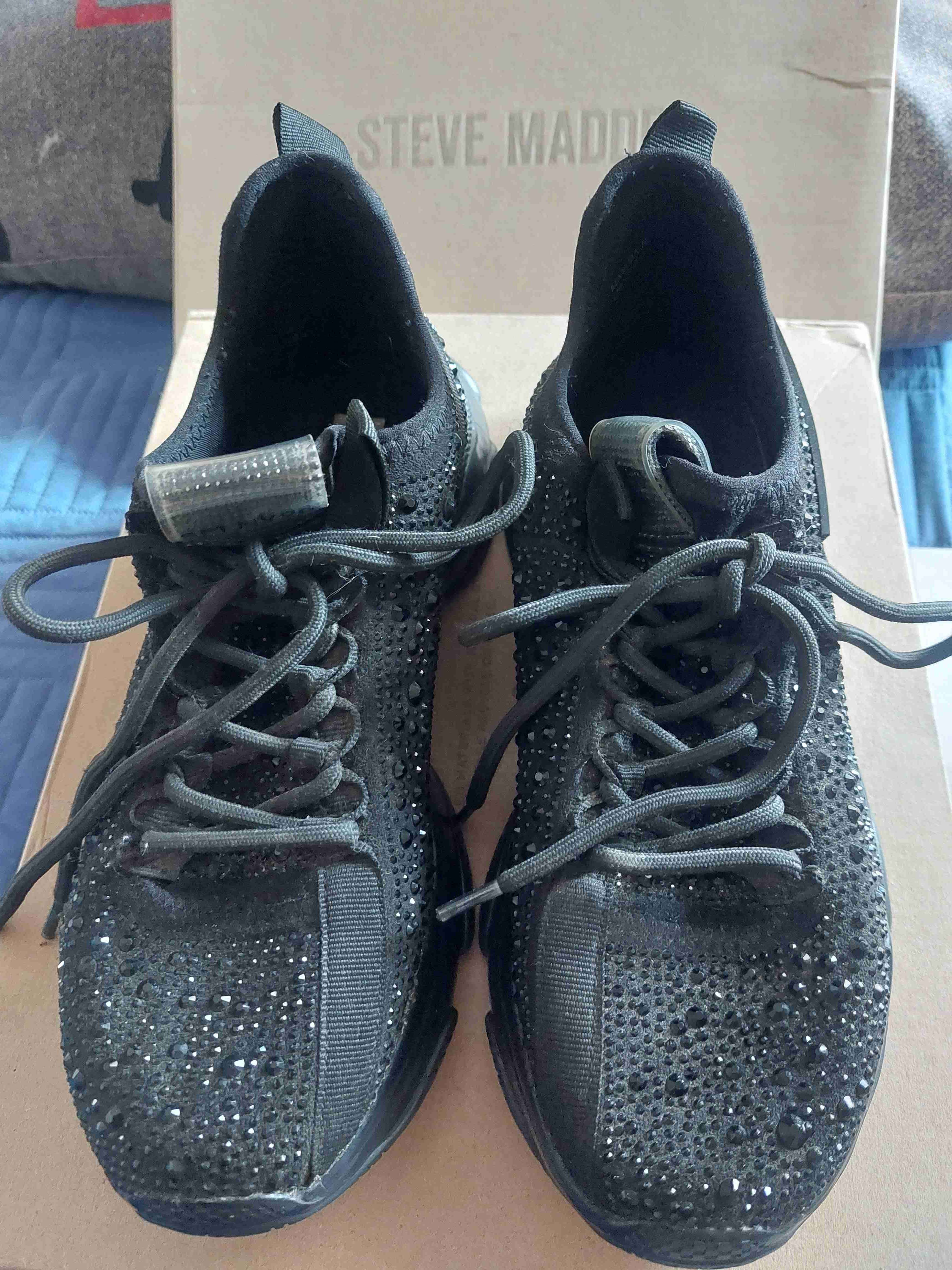 Zapatillas negras con brillantes - miniatura 1