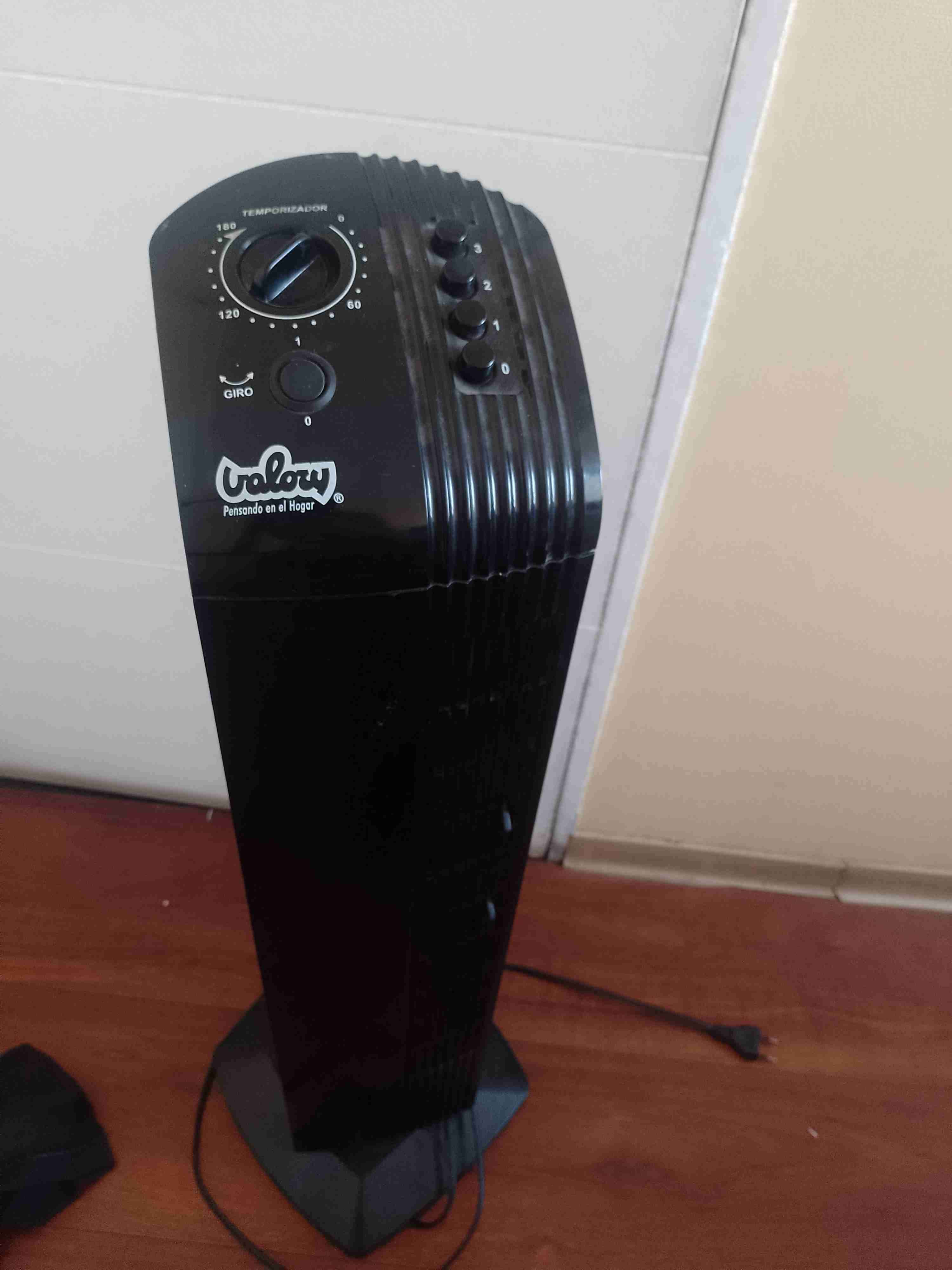 Calefactor eléctrico vertical Volcan