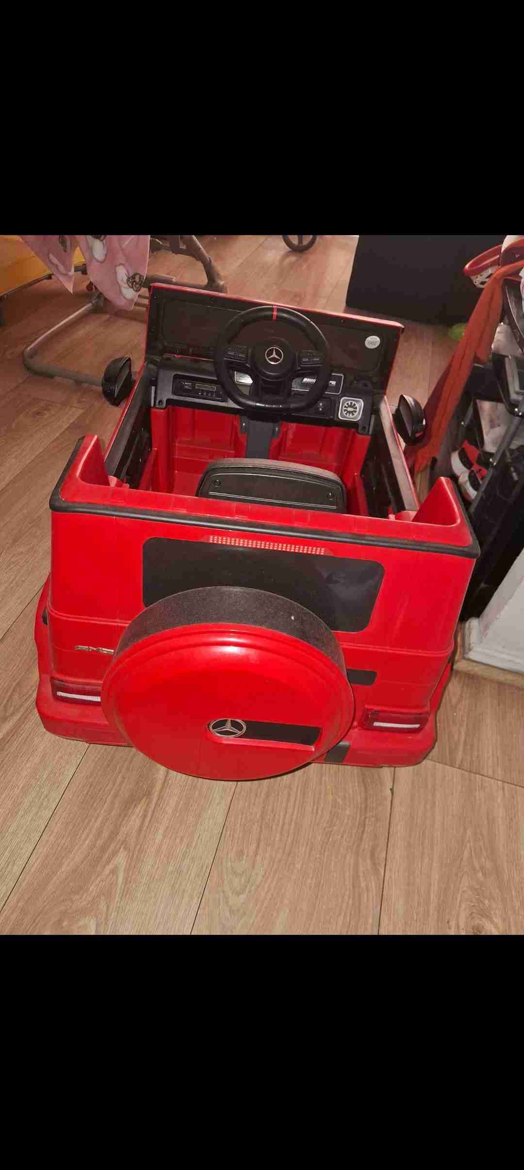 Auto eléctrico infantil rojo - miniatura 2