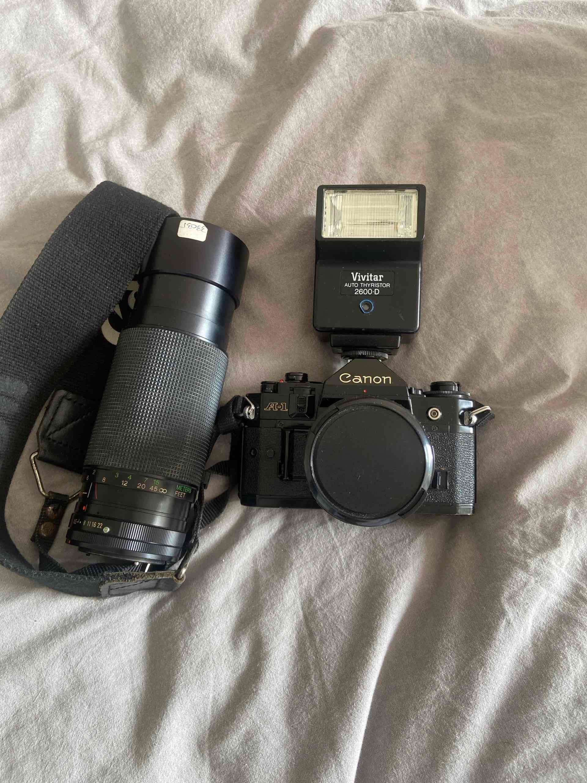 Cámara Canon A-1 con lente - miniatura 6