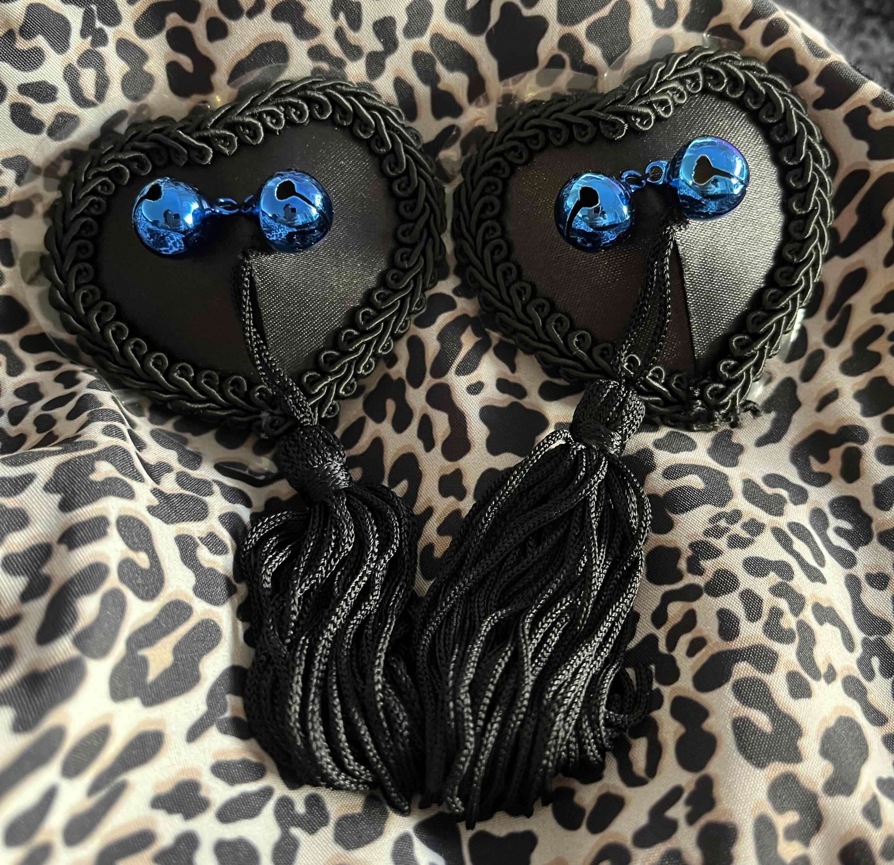 Pesoneras negras  con lentejuelas - miniatura 3