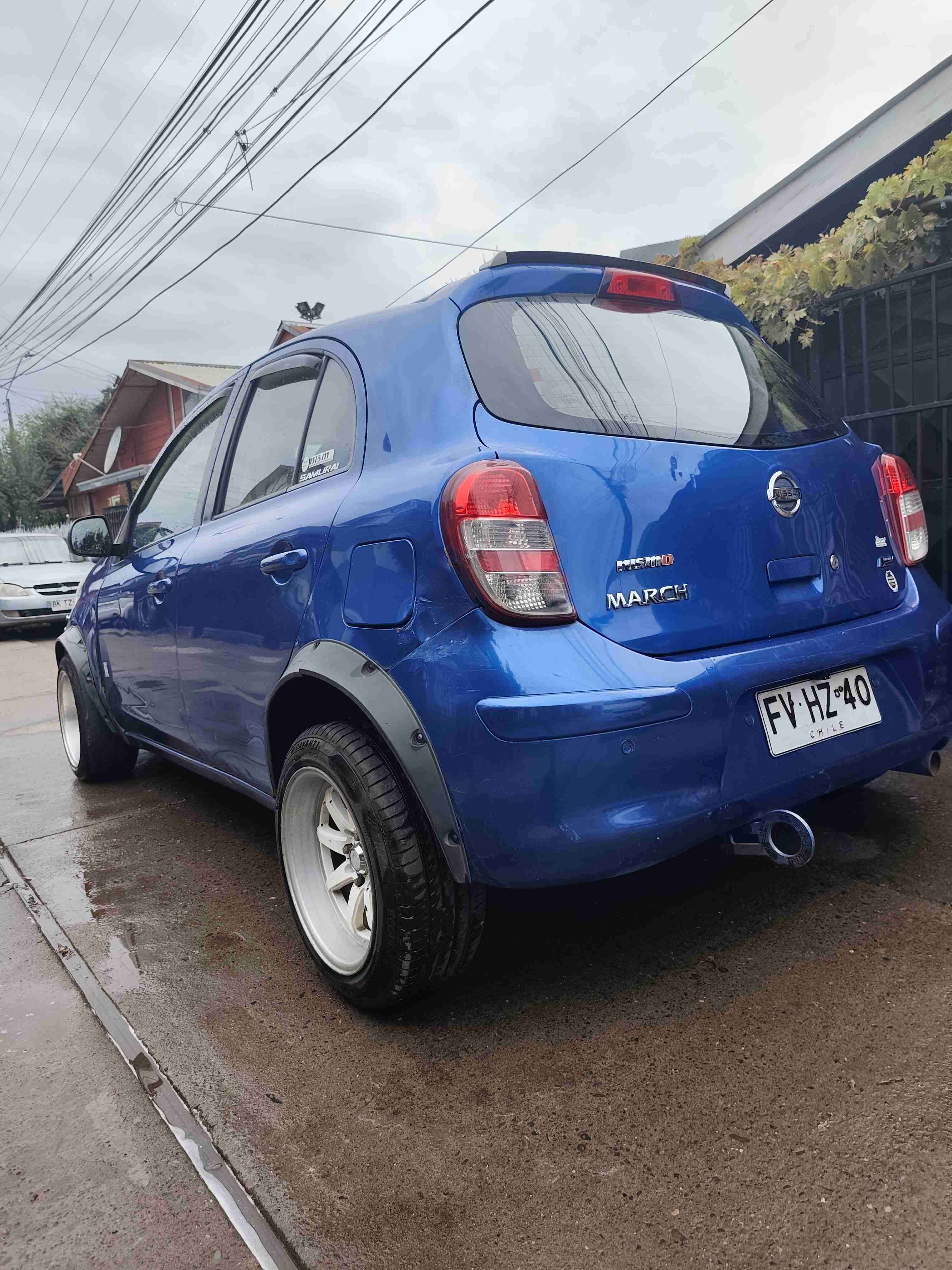 Nissan March Drive 2013 precio conversable - miniatura 3