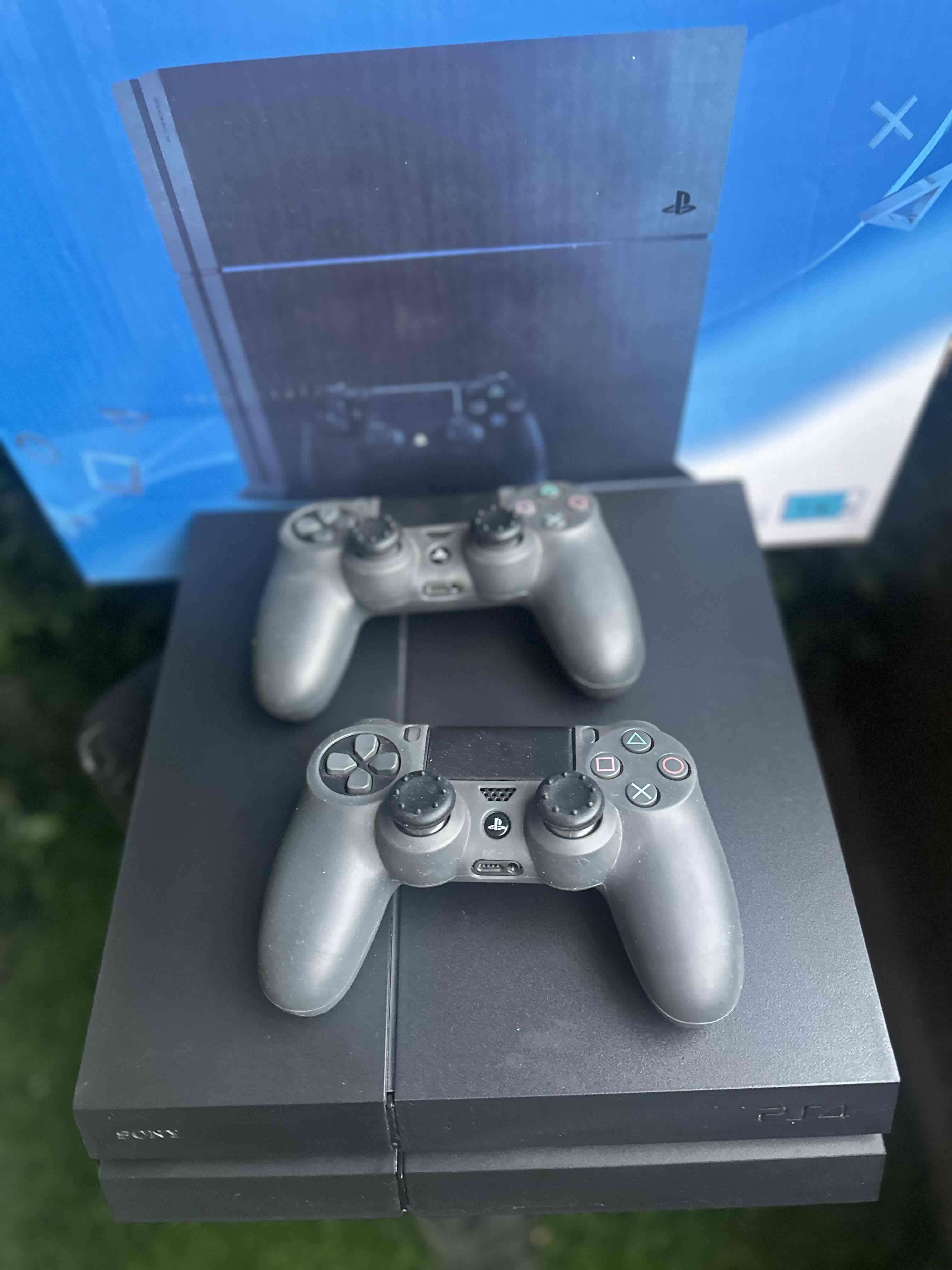 Consola PS4 con dos juegos - miniatura 6