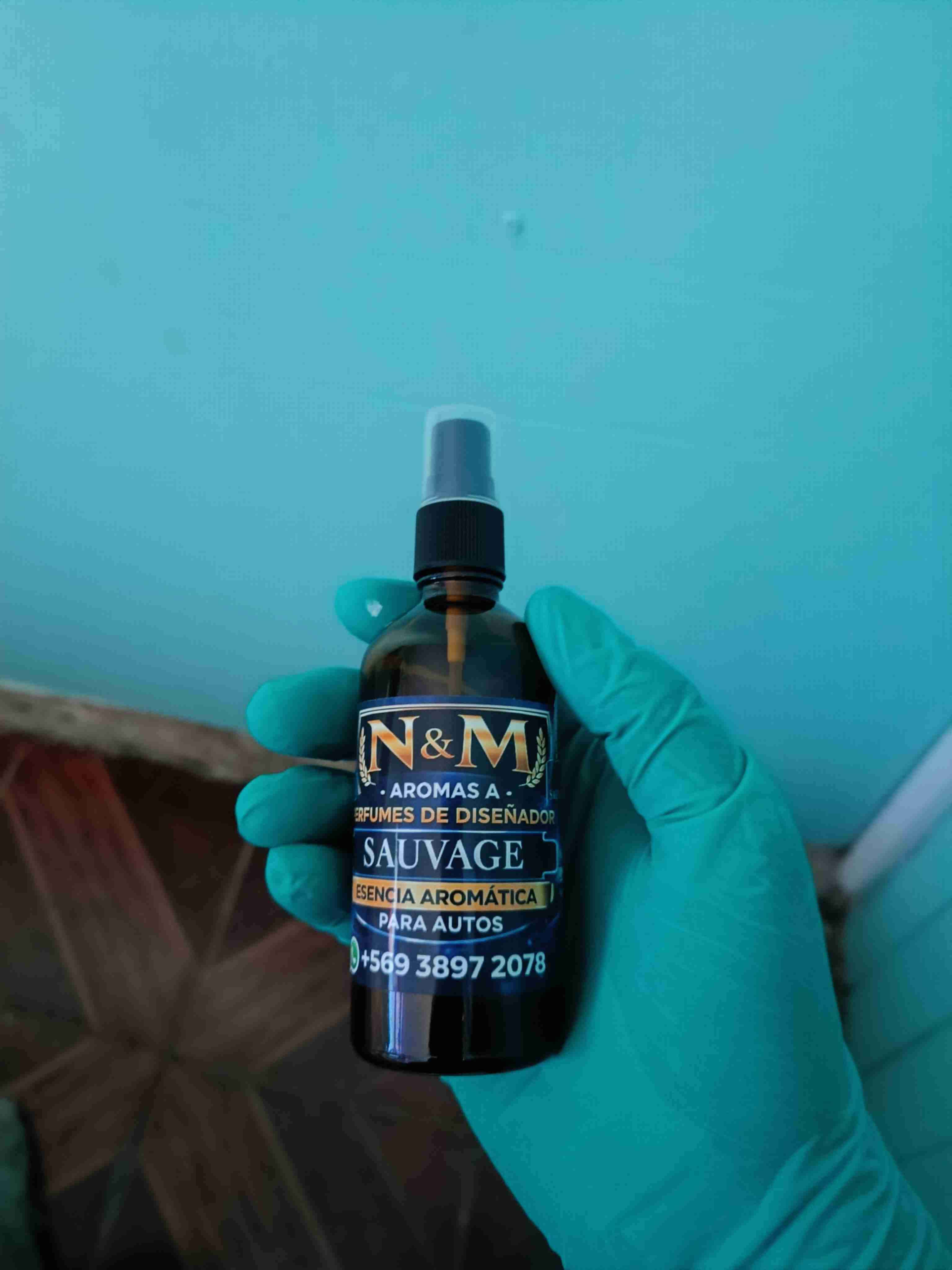 Perfume para autos Sauvage - miniatura 1