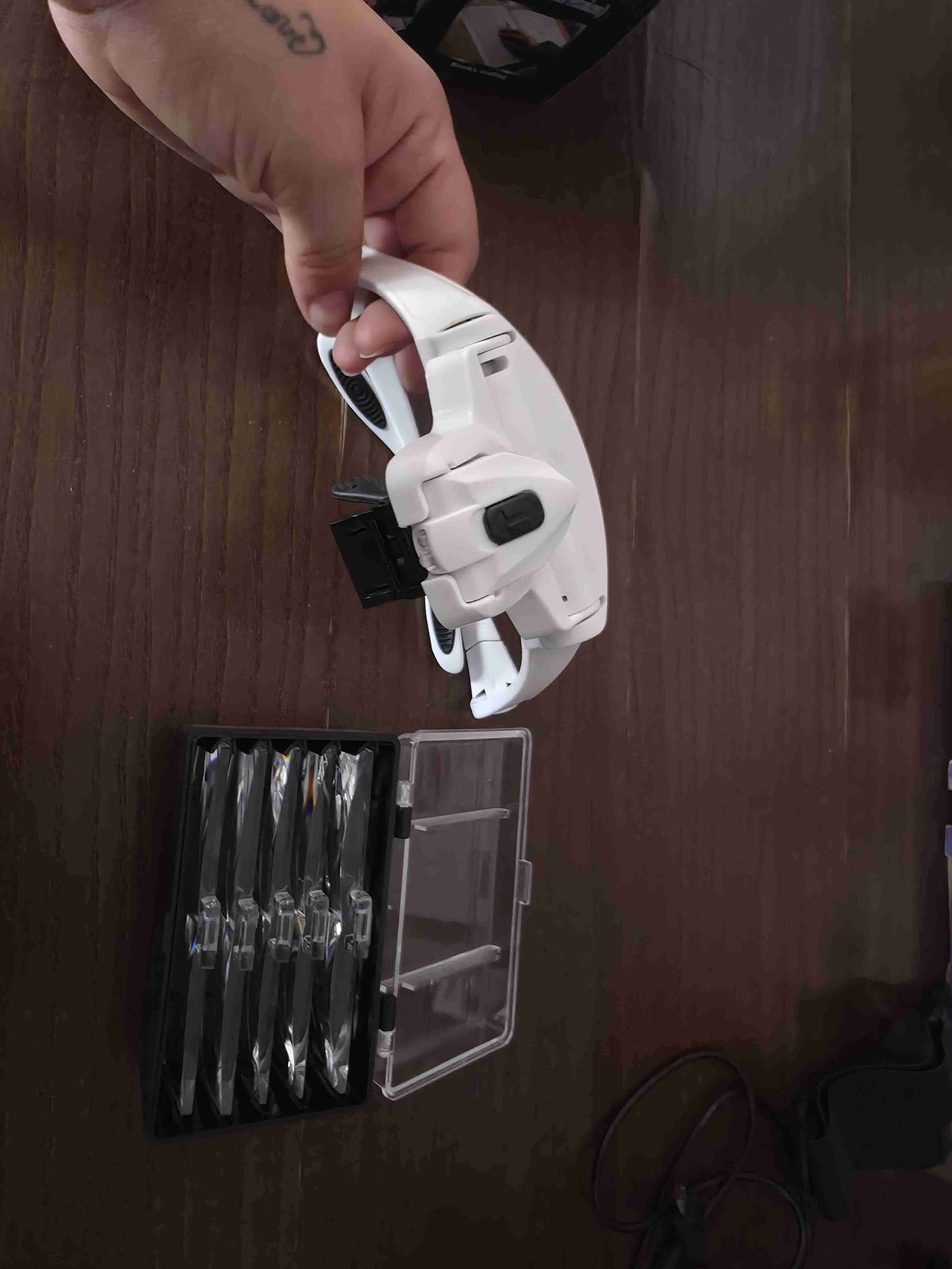 Lupa con luz LED - miniatura 3