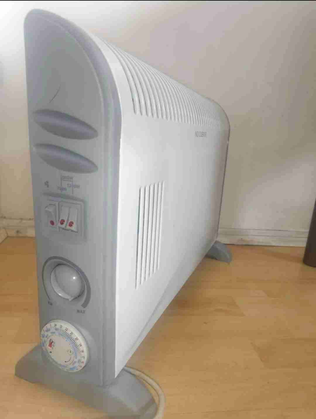 Calefactor eléctrico blanco