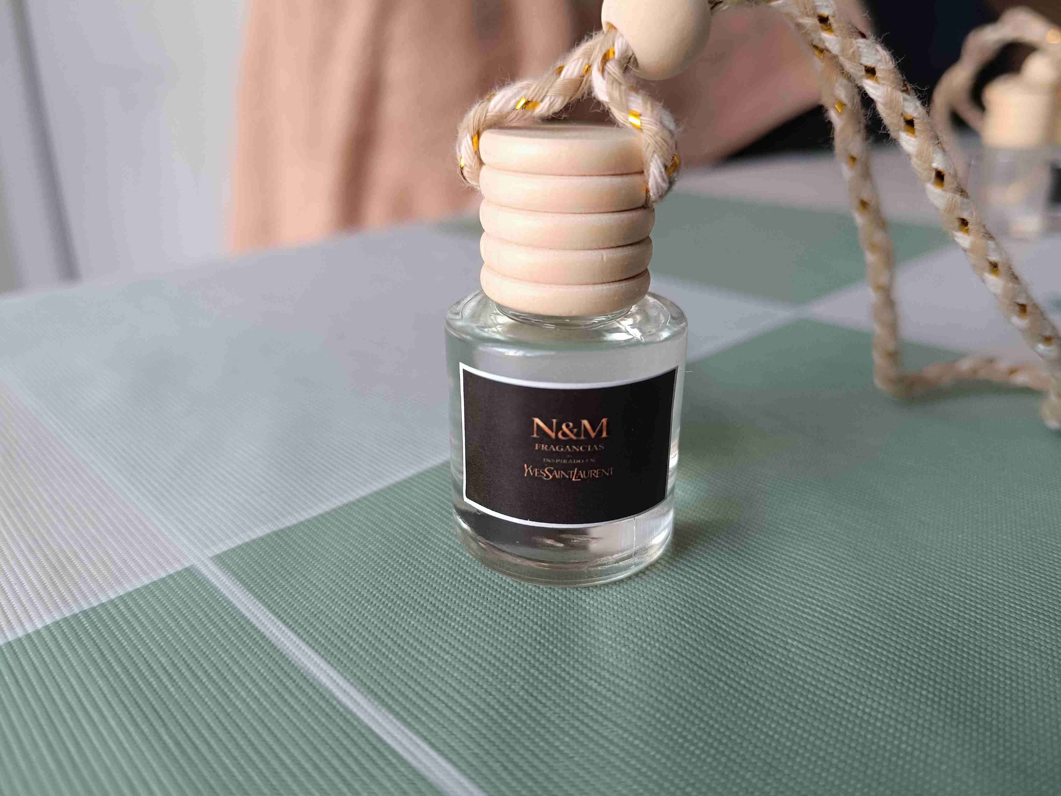 Perfume para autos colgantes - miniatura 3