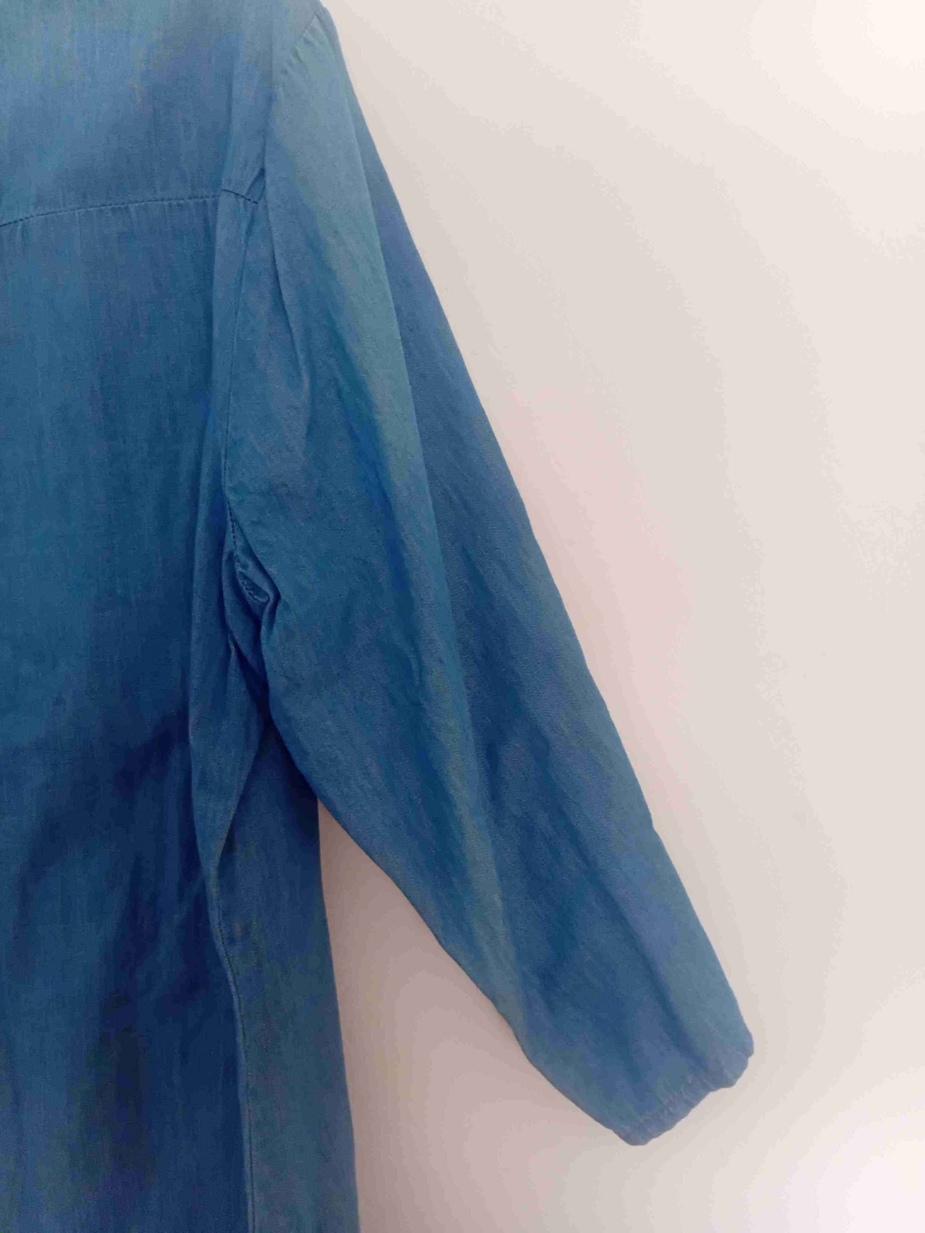 Blusa bordada azul manga larga - miniatura 3