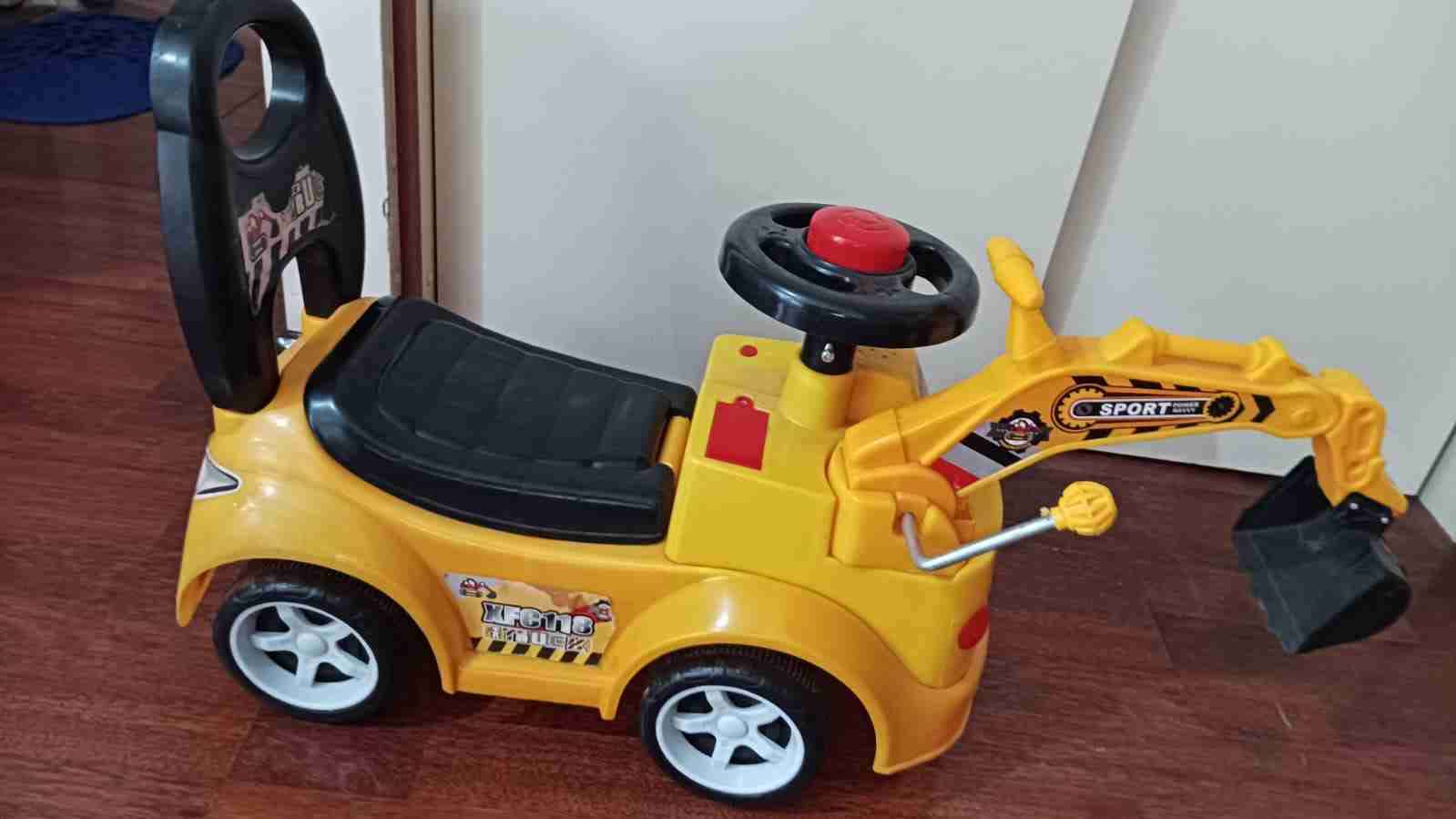 Triciclo excavadora infantil amarillo - miniatura 1