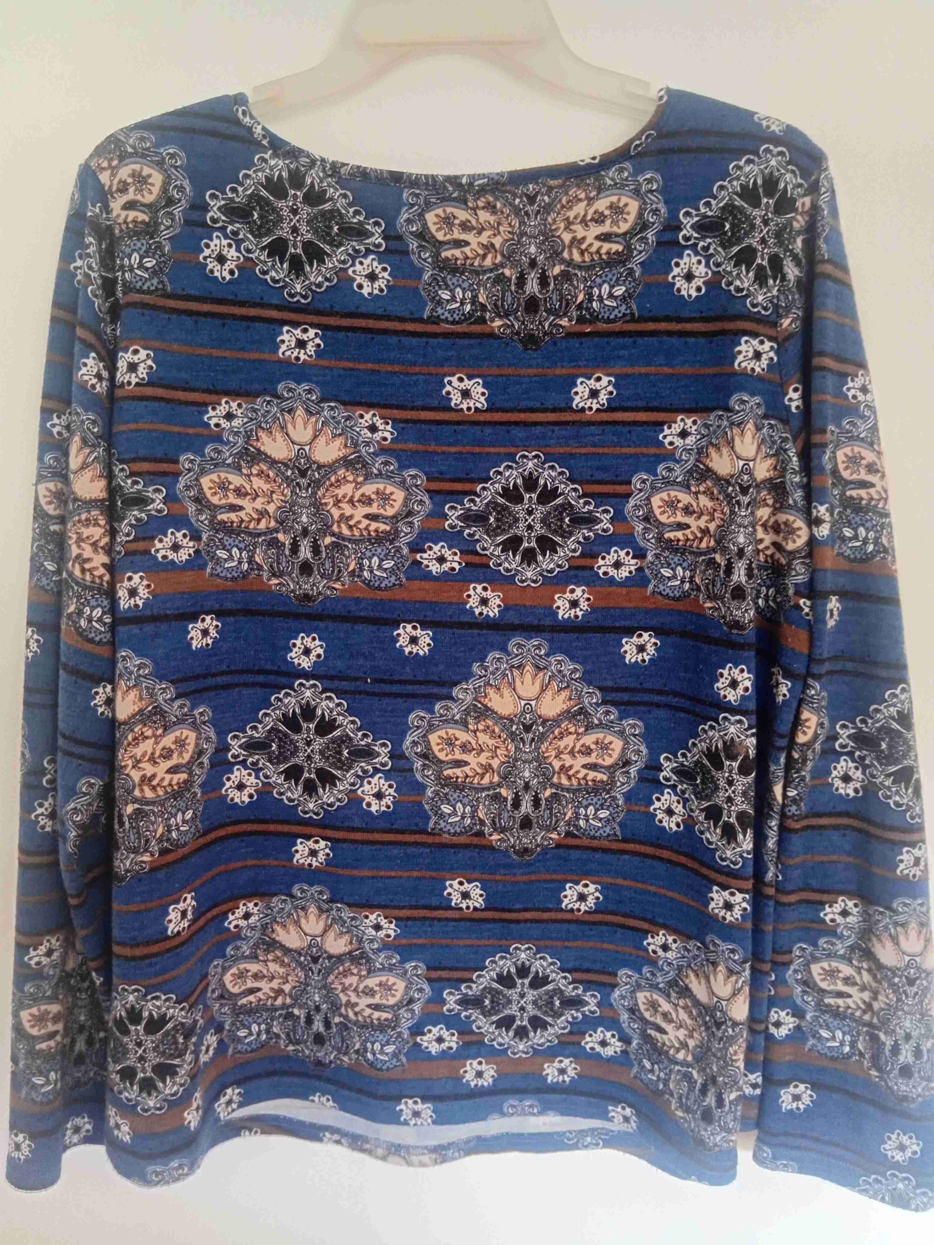 Polera manga larga estampada azul - miniatura 3