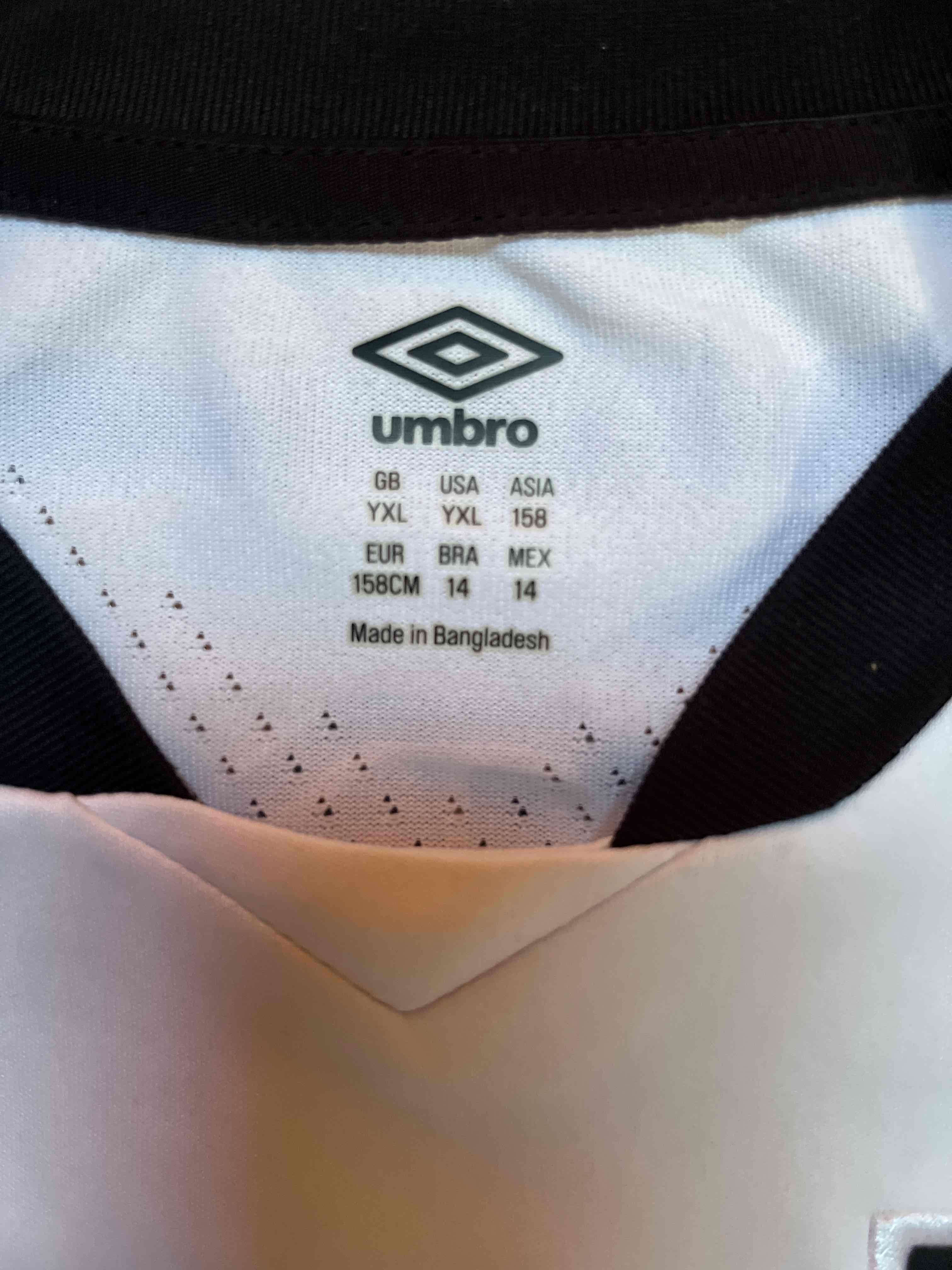 Camiseta Colo-Colo Umbro blanca ORIGINAL 14-16 - miniatura 2