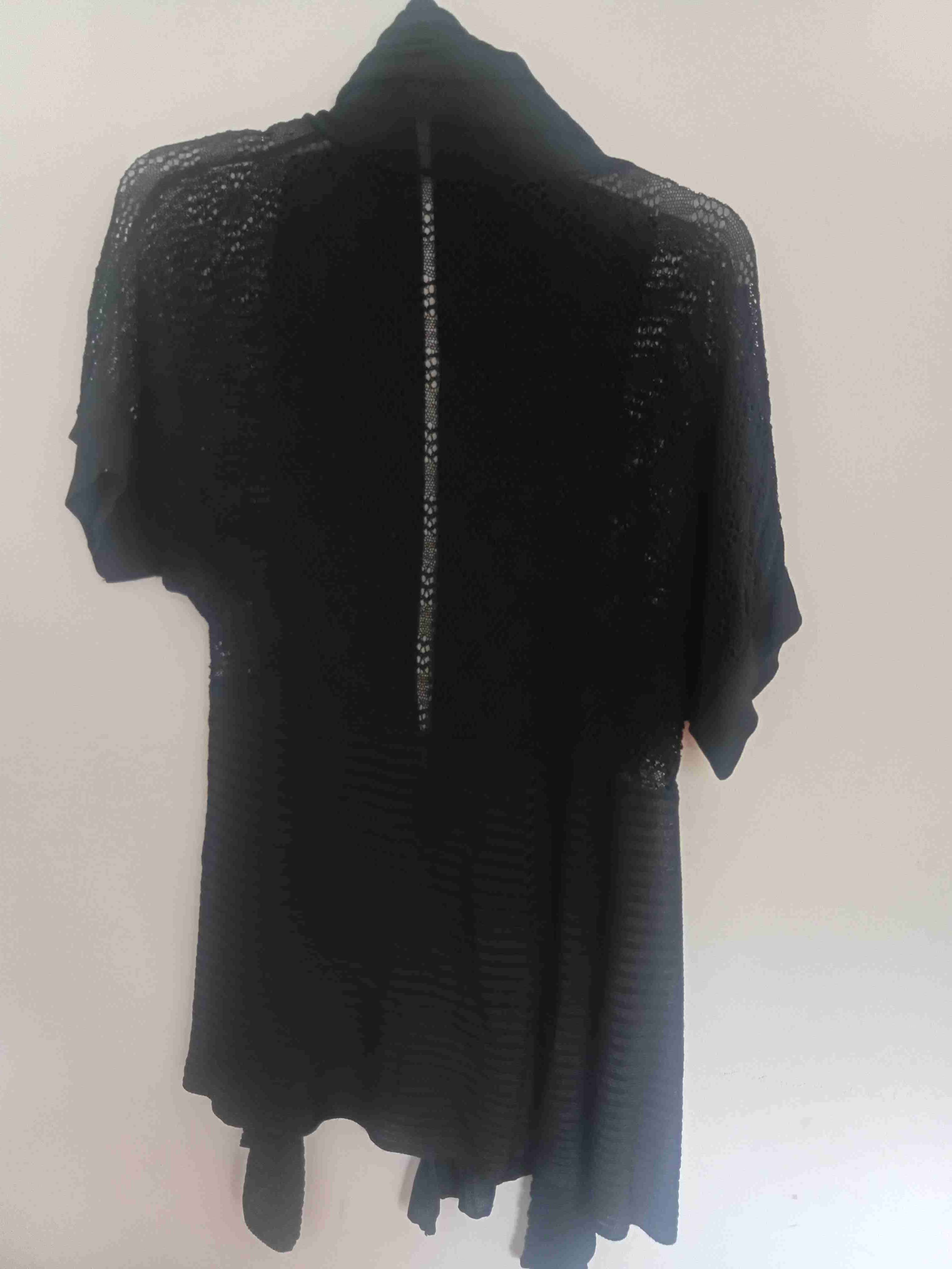 Chal negro tejido liviano - miniatura 2