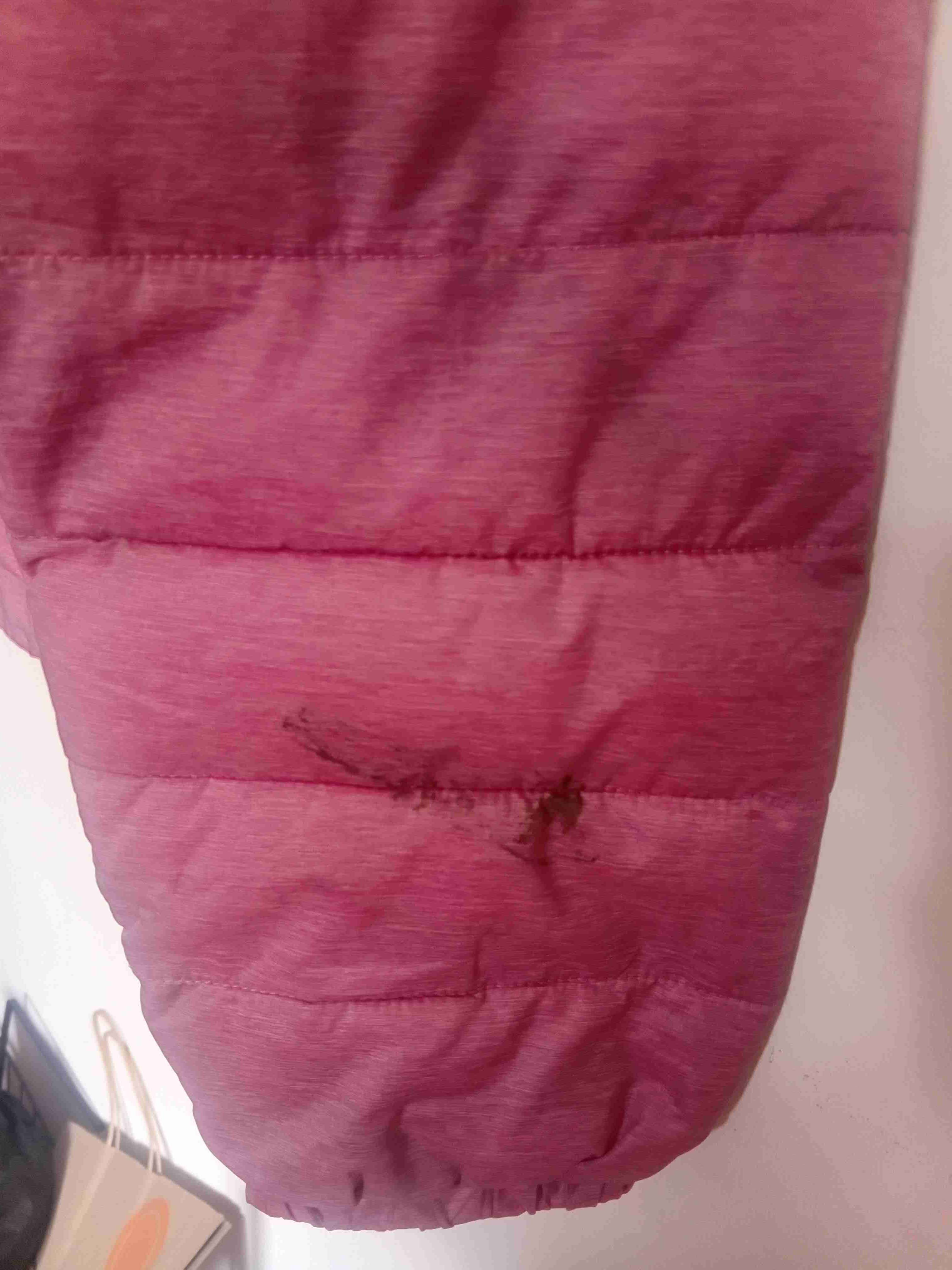 Chaqueta acolchada fucsia con capucha - miniatura 4