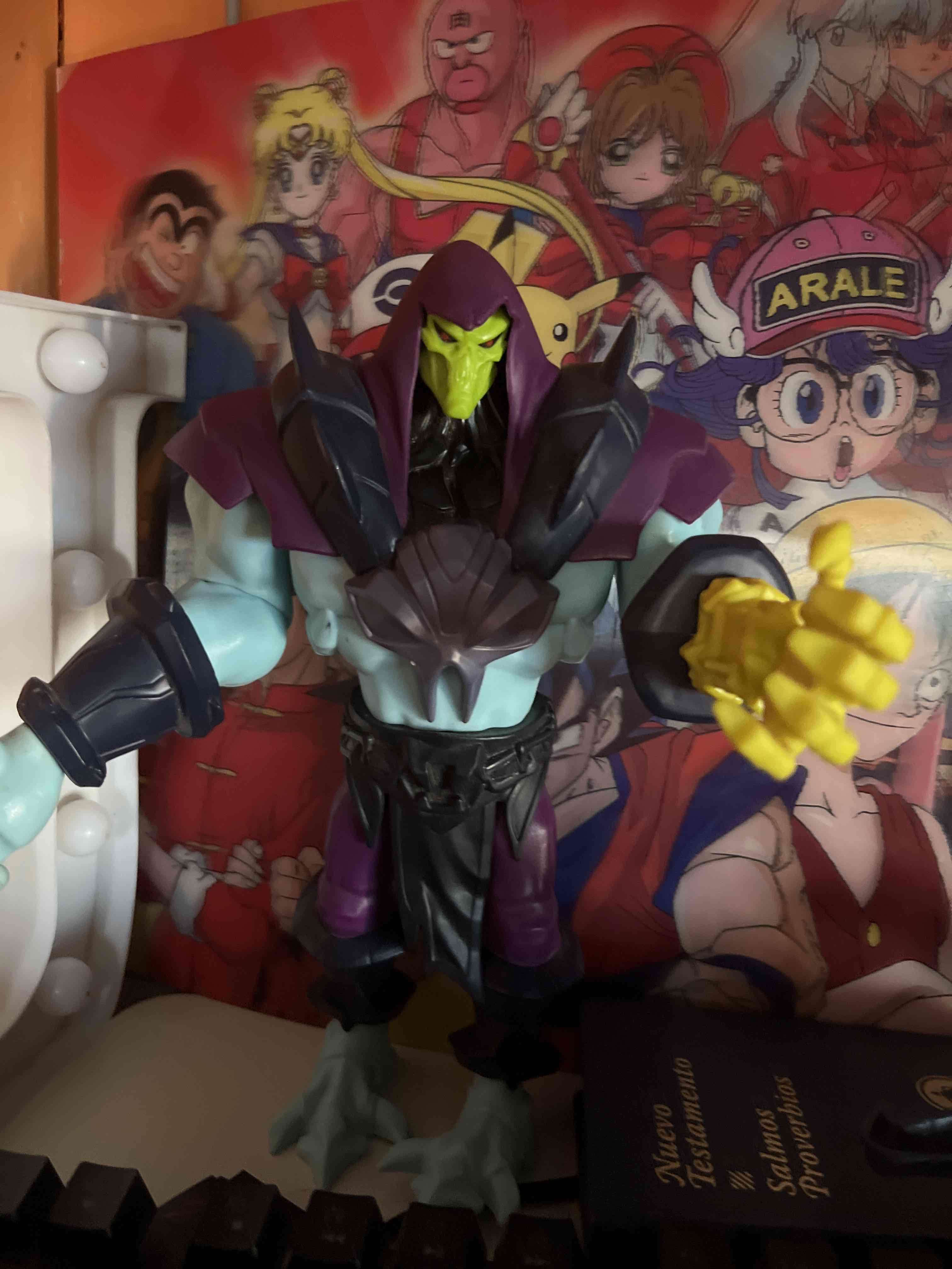 Figuras He-Man y Skeletor Buenos - miniatura 3