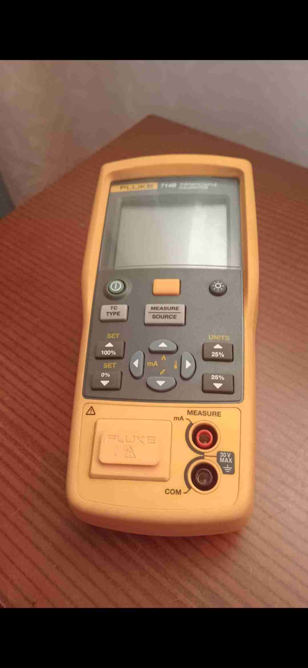 Multímetro digital Fluke 754 - miniatura 3